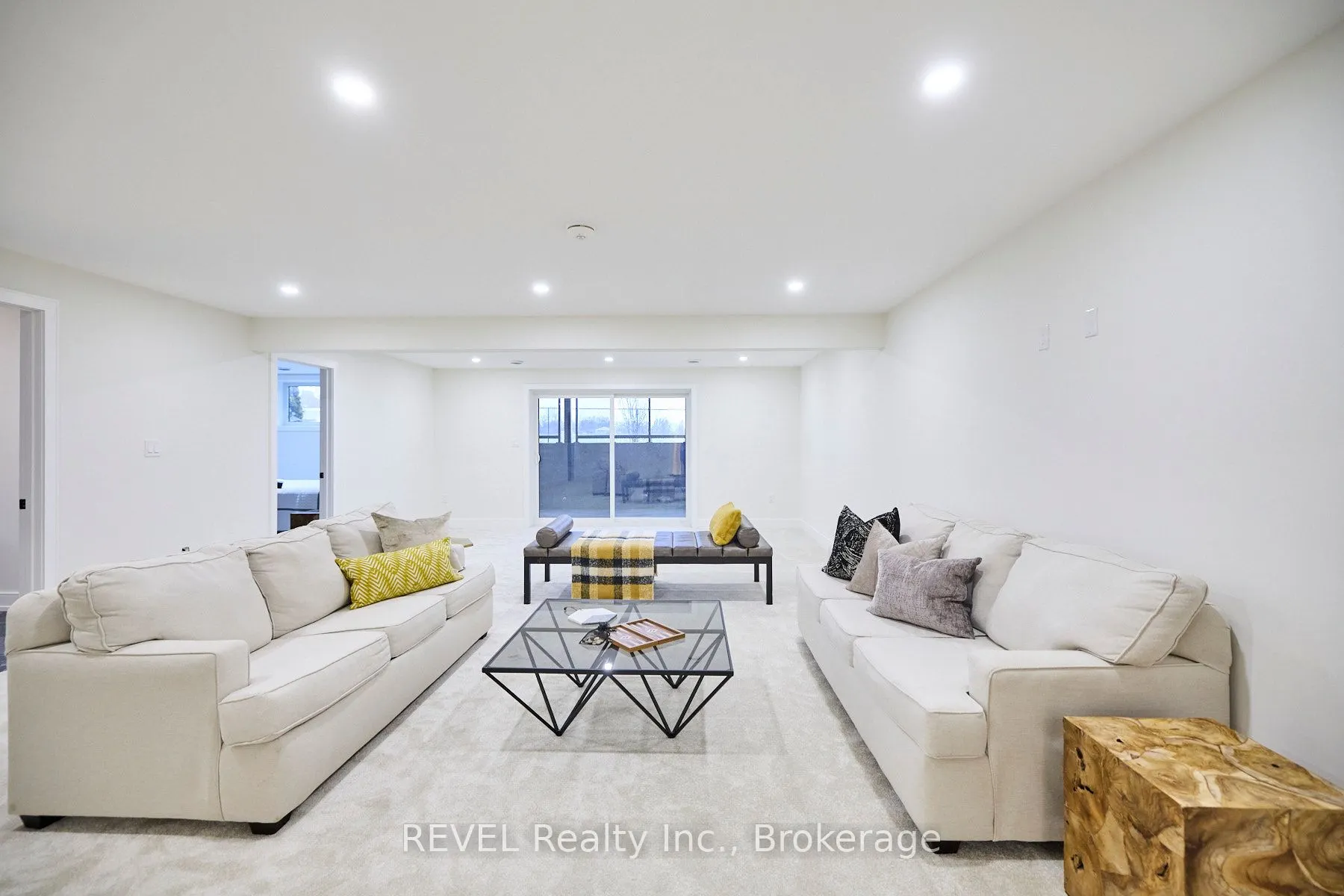 87 Port Robinson Road