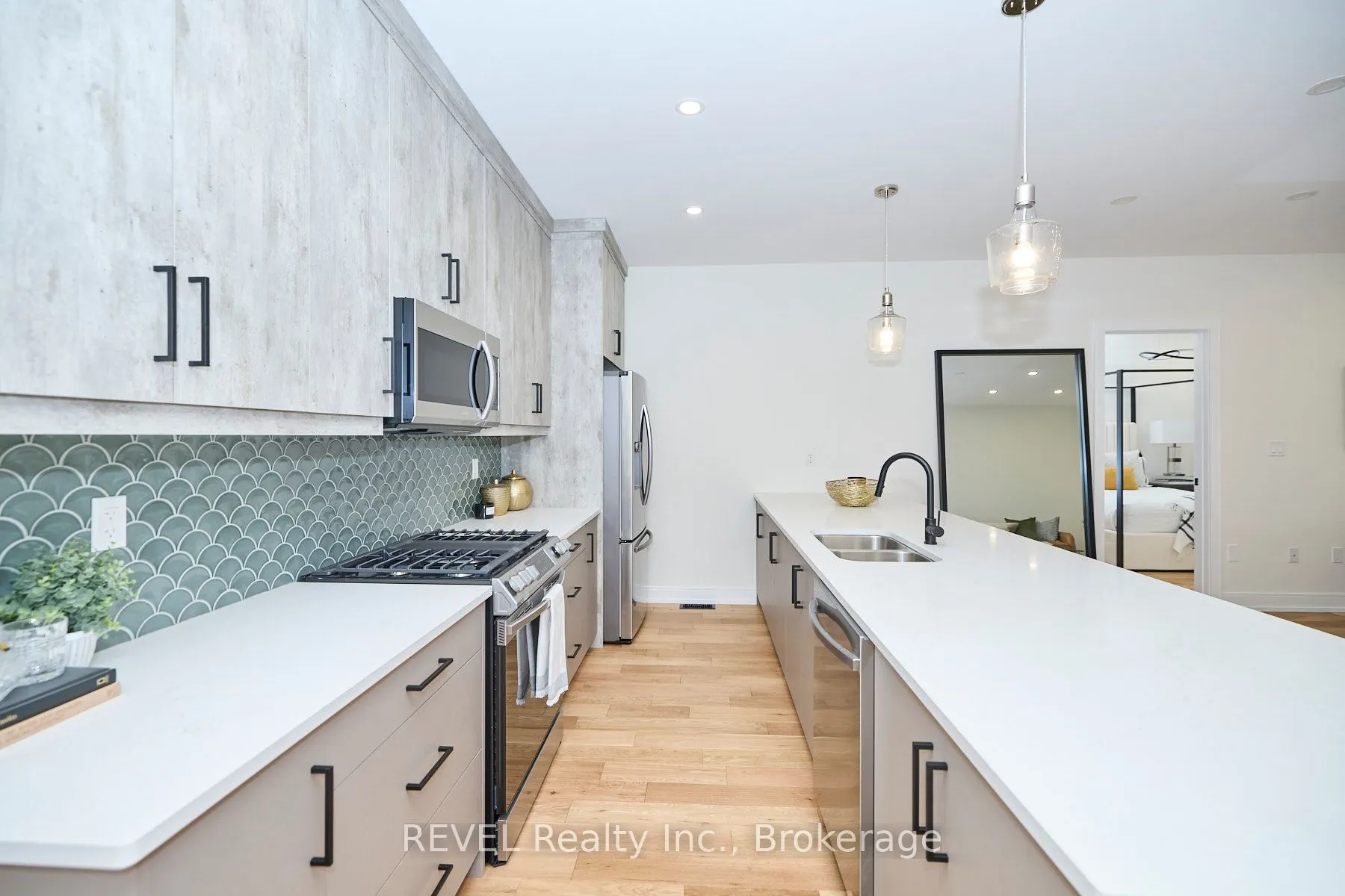 87 Port Robinson Road