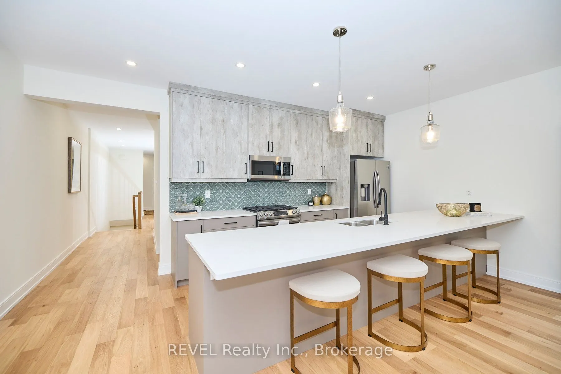 87 Port Robinson Road