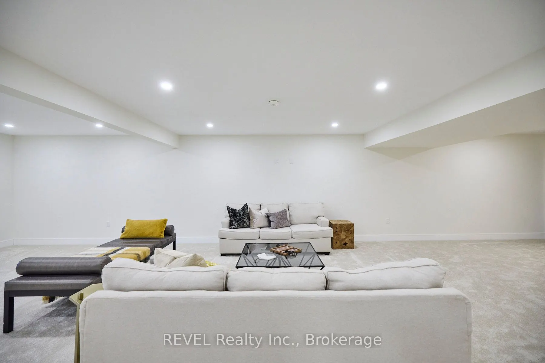 87 Port Robinson Road