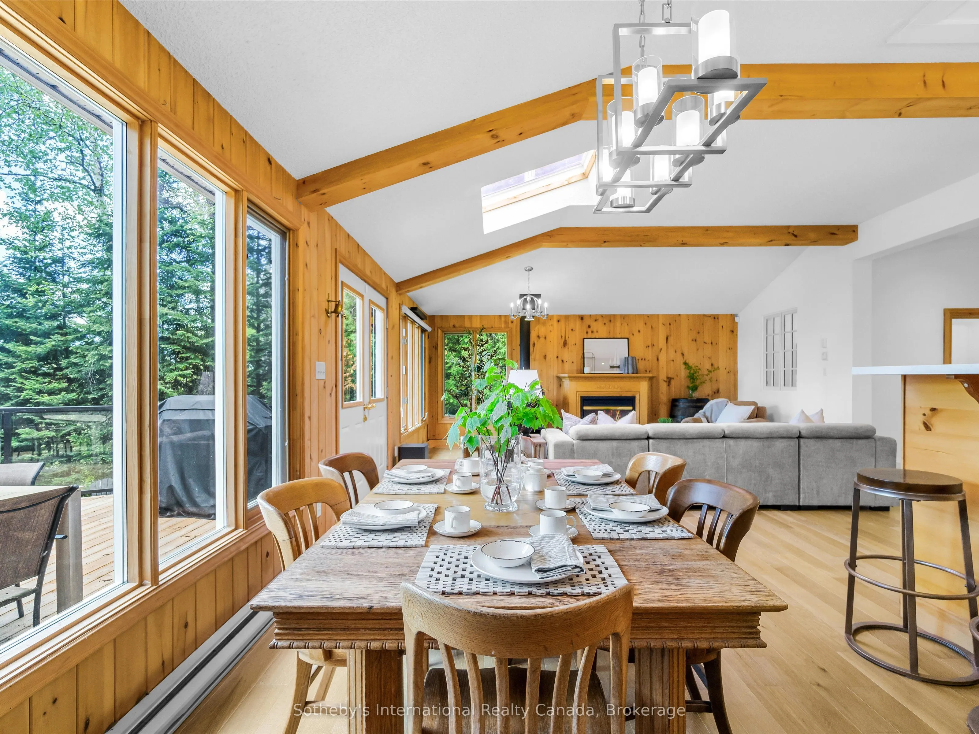 1093 Glenmount Road