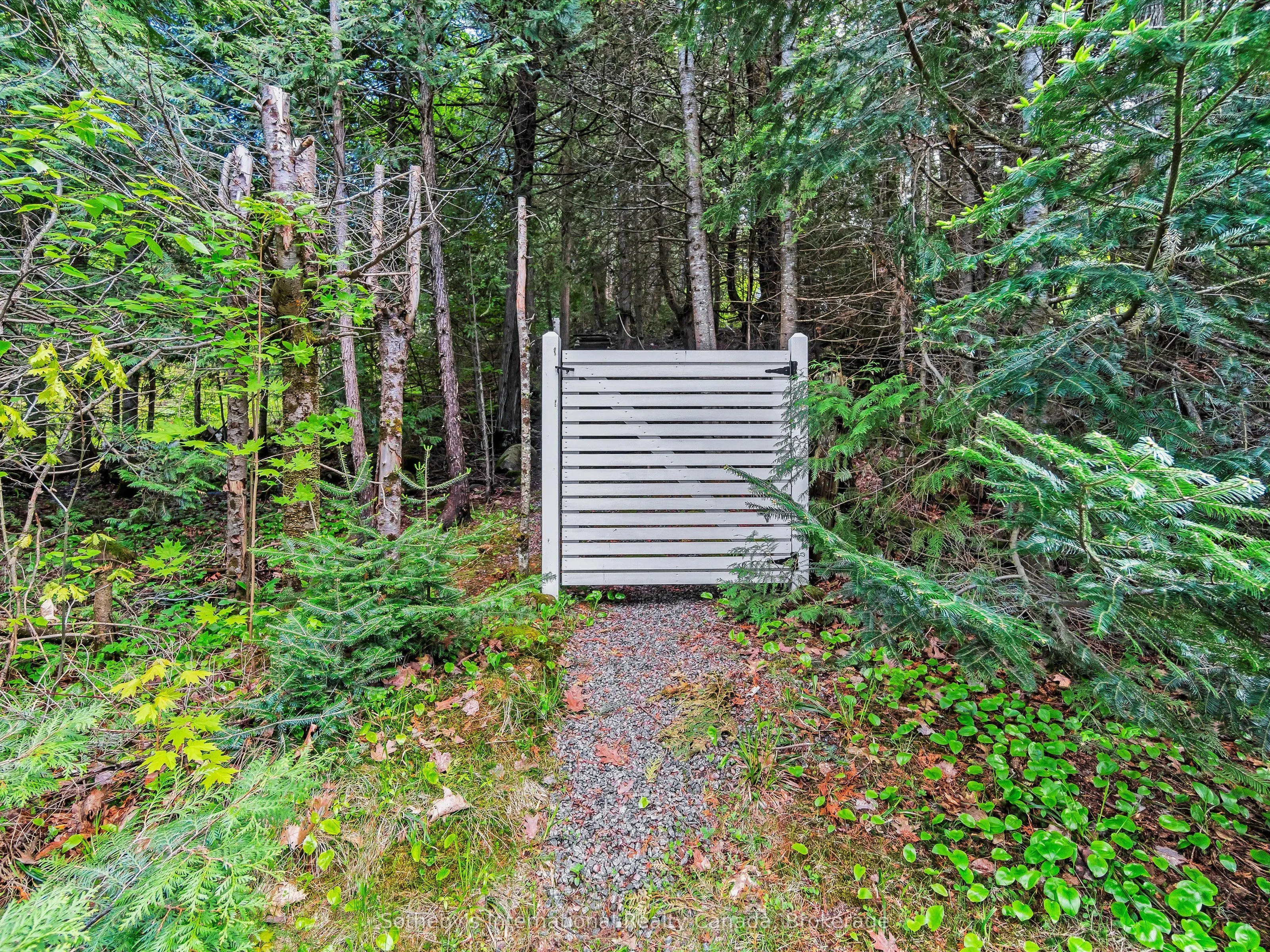 1093 Glenmount Road
