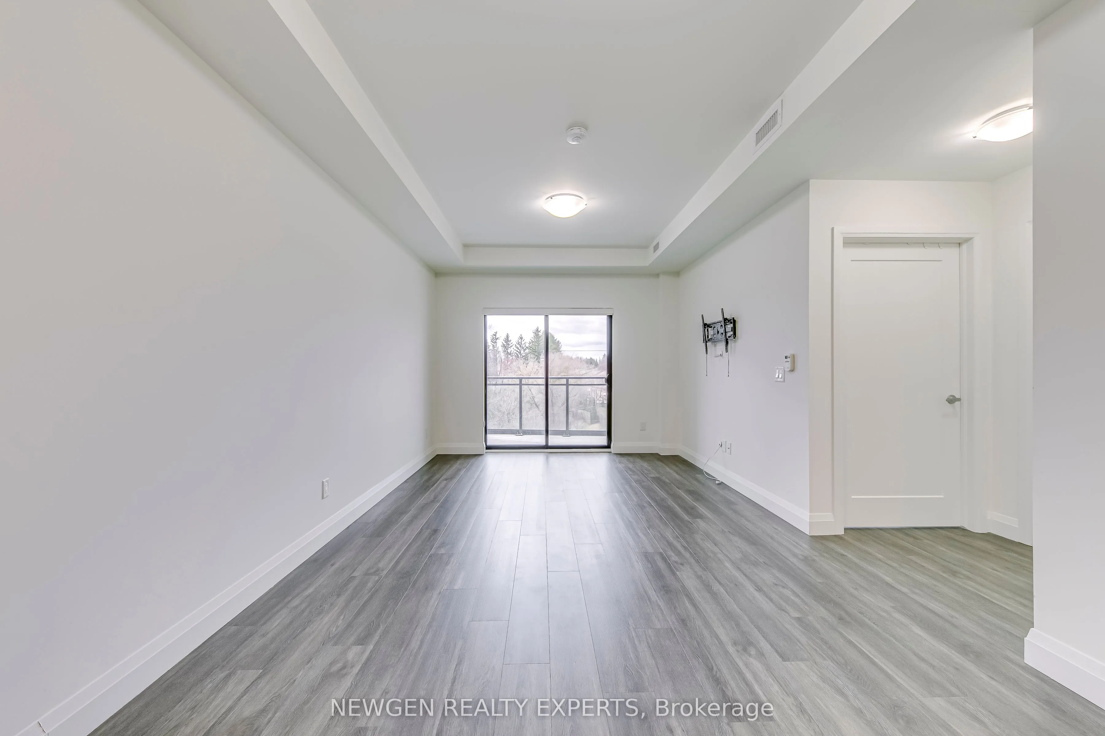 30 Hamilton Street, #302