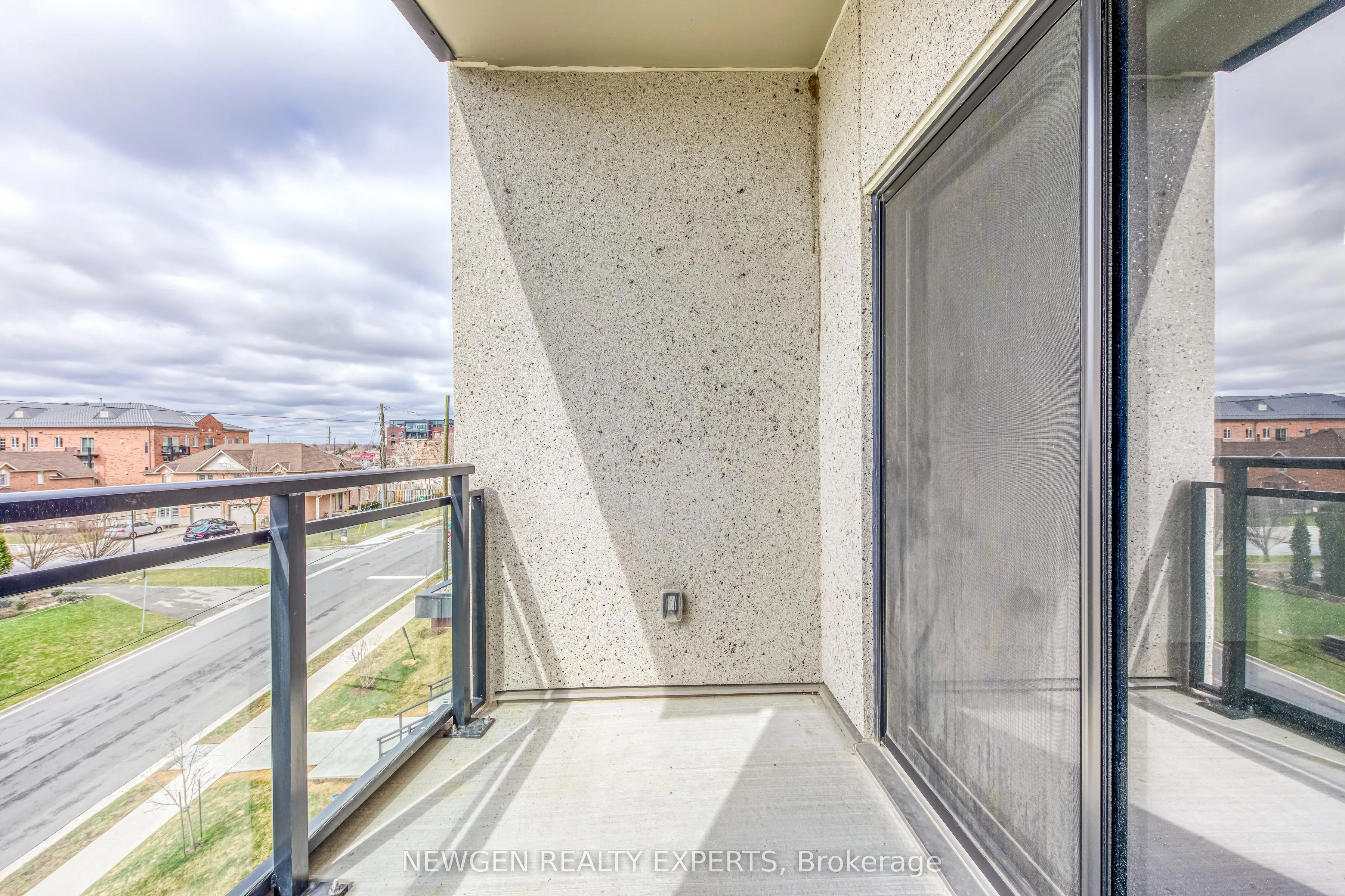 30 Hamilton Street, #302