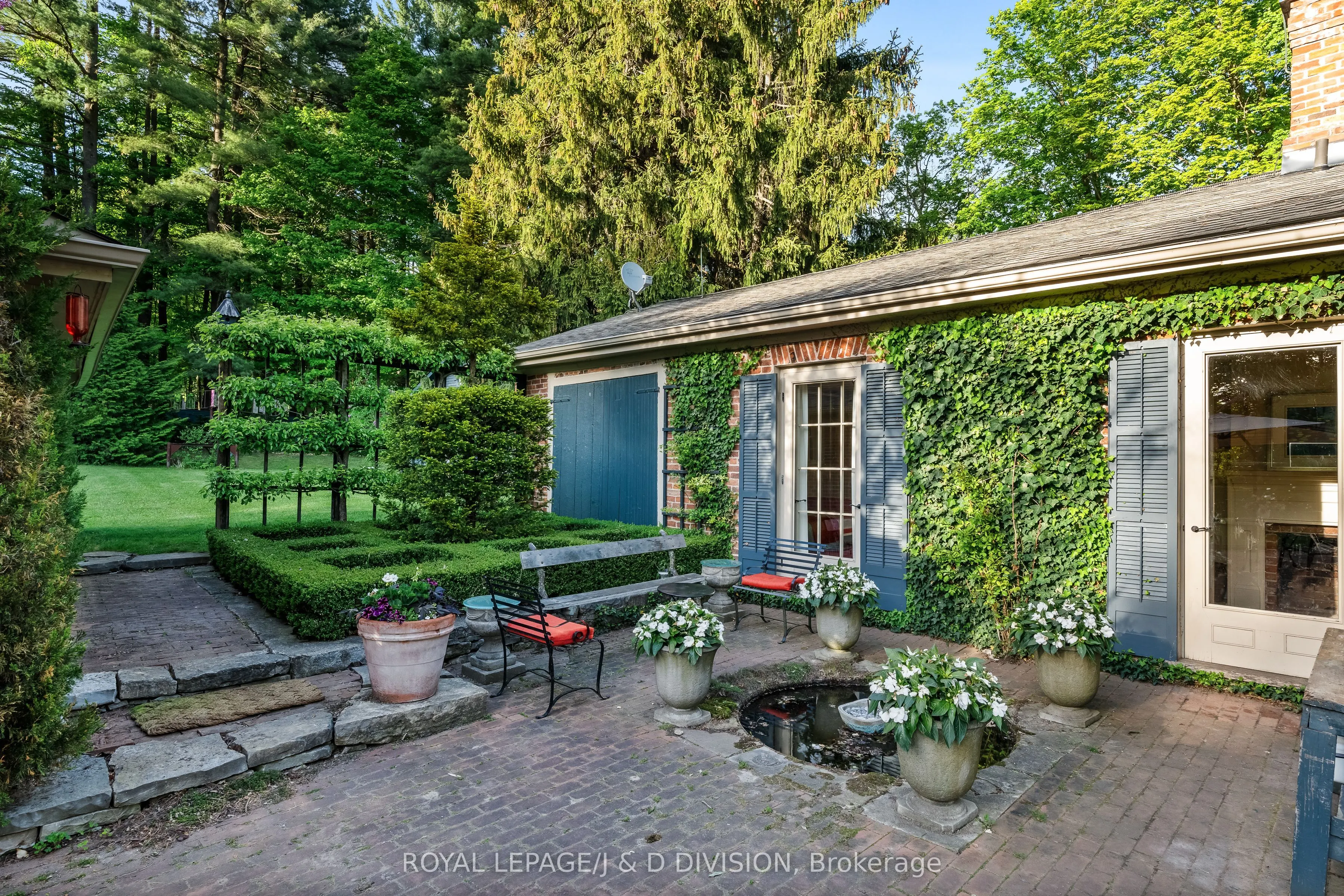 4558 County Rd 10