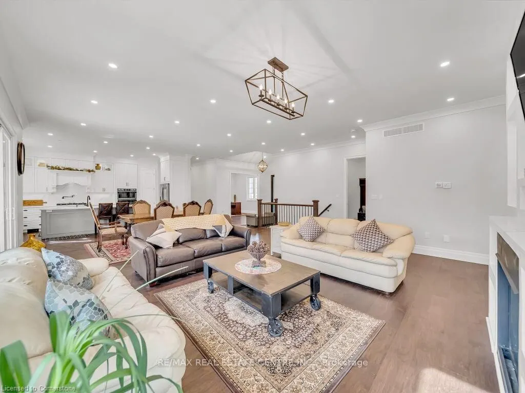 1011 TOWNLINE Road