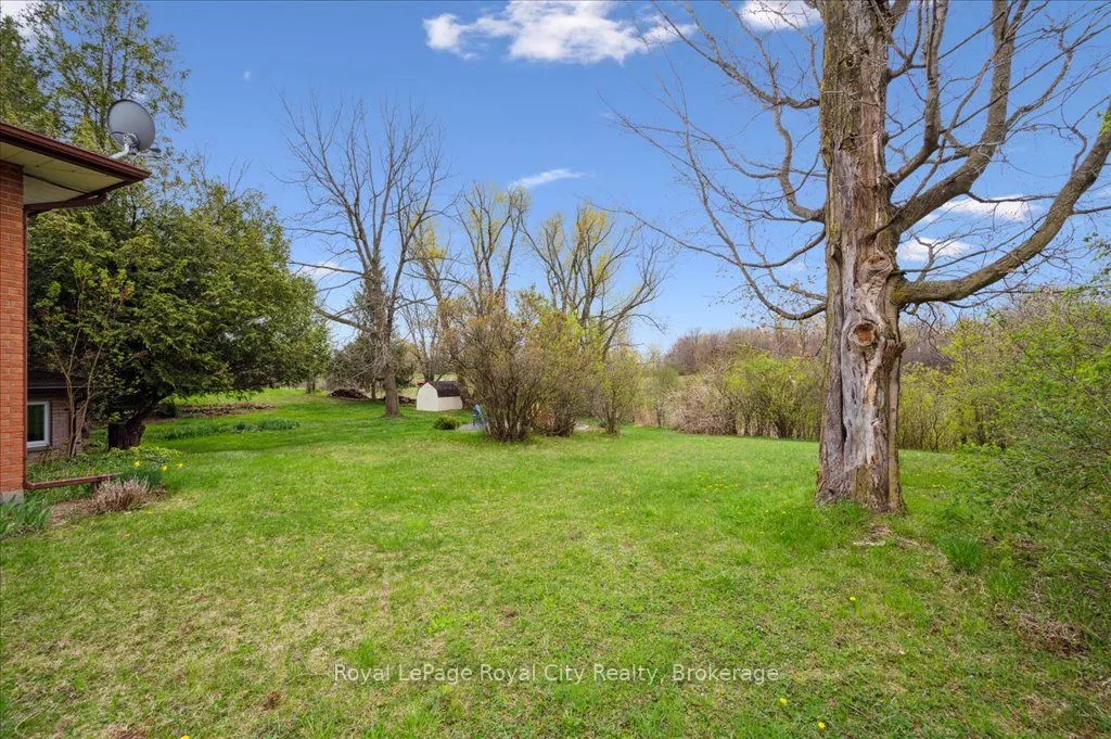4540 20 Side Road N