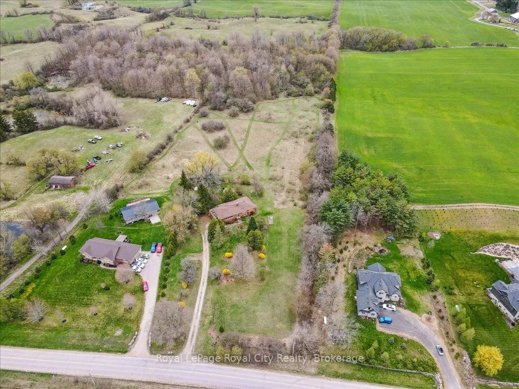 4540 20 Side Road N