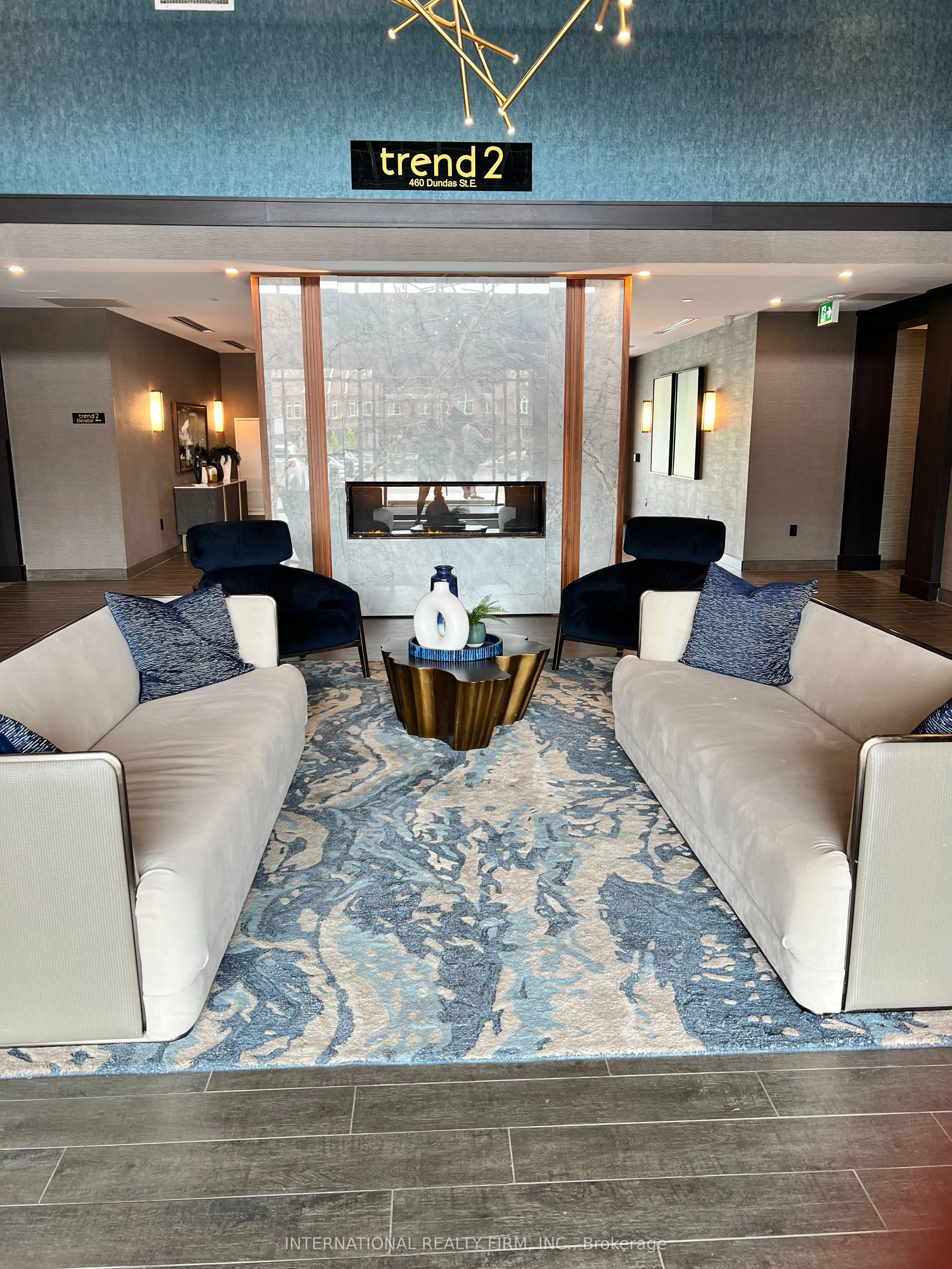 460 Dundas St Street, #305