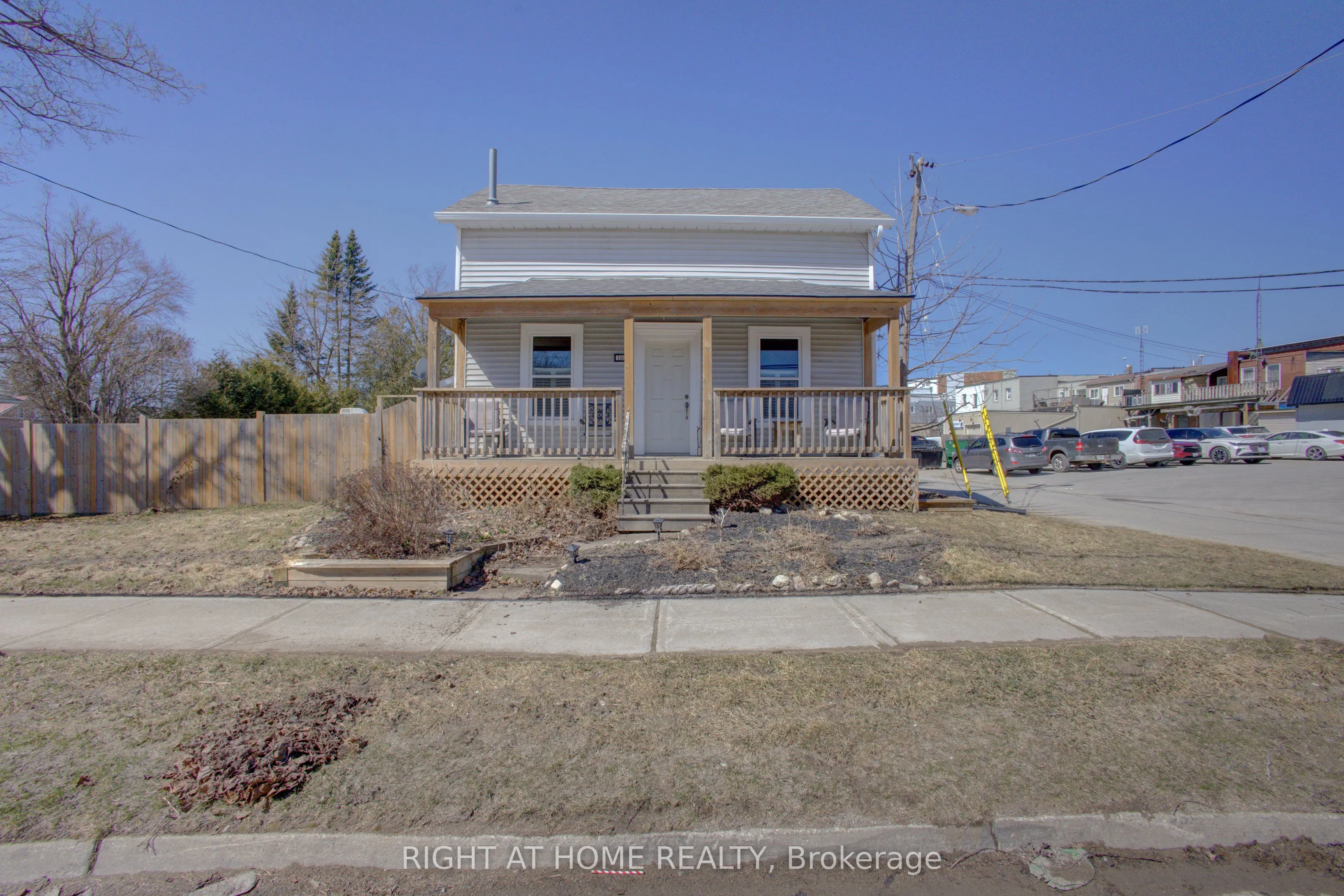 160 Victoria Street