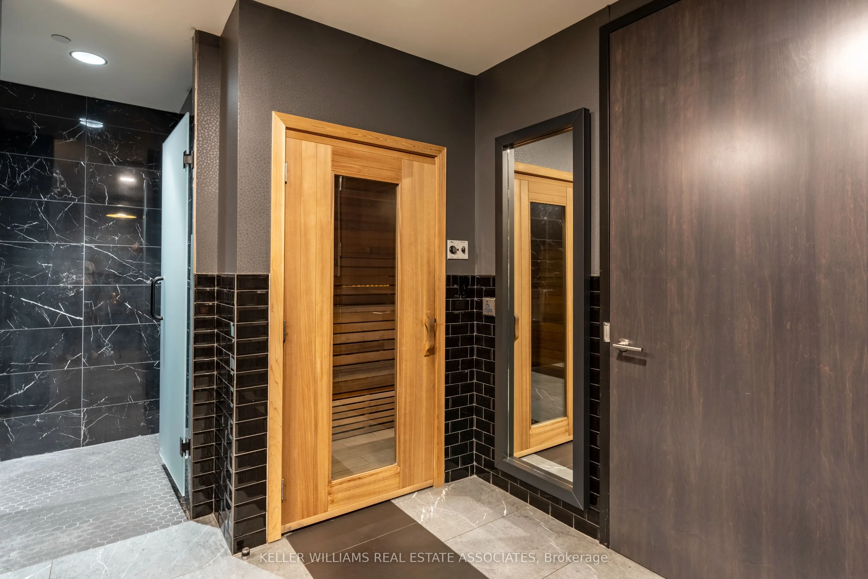 145 Columbia Street W, #514