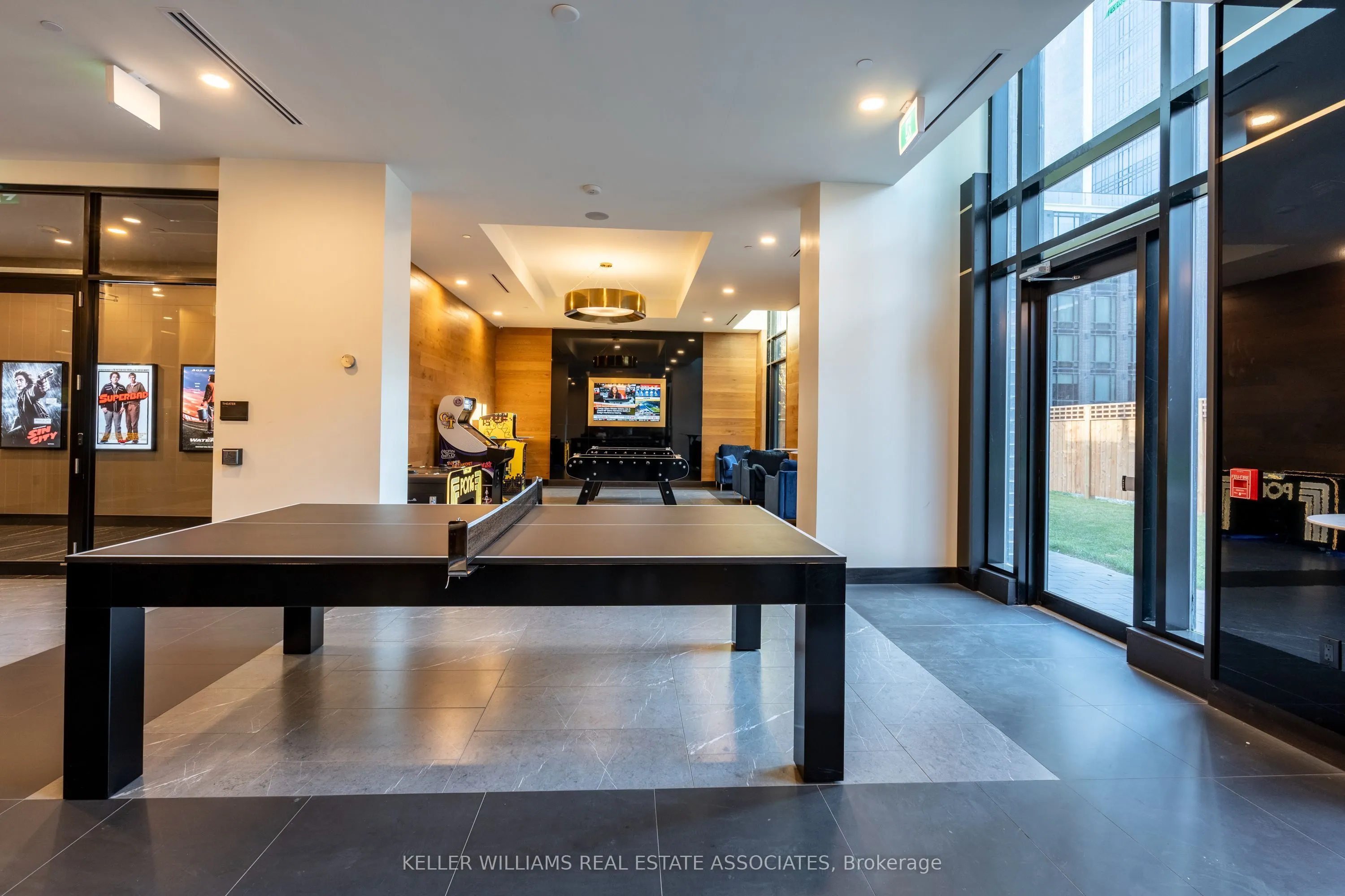 145 Columbia Street W, #514