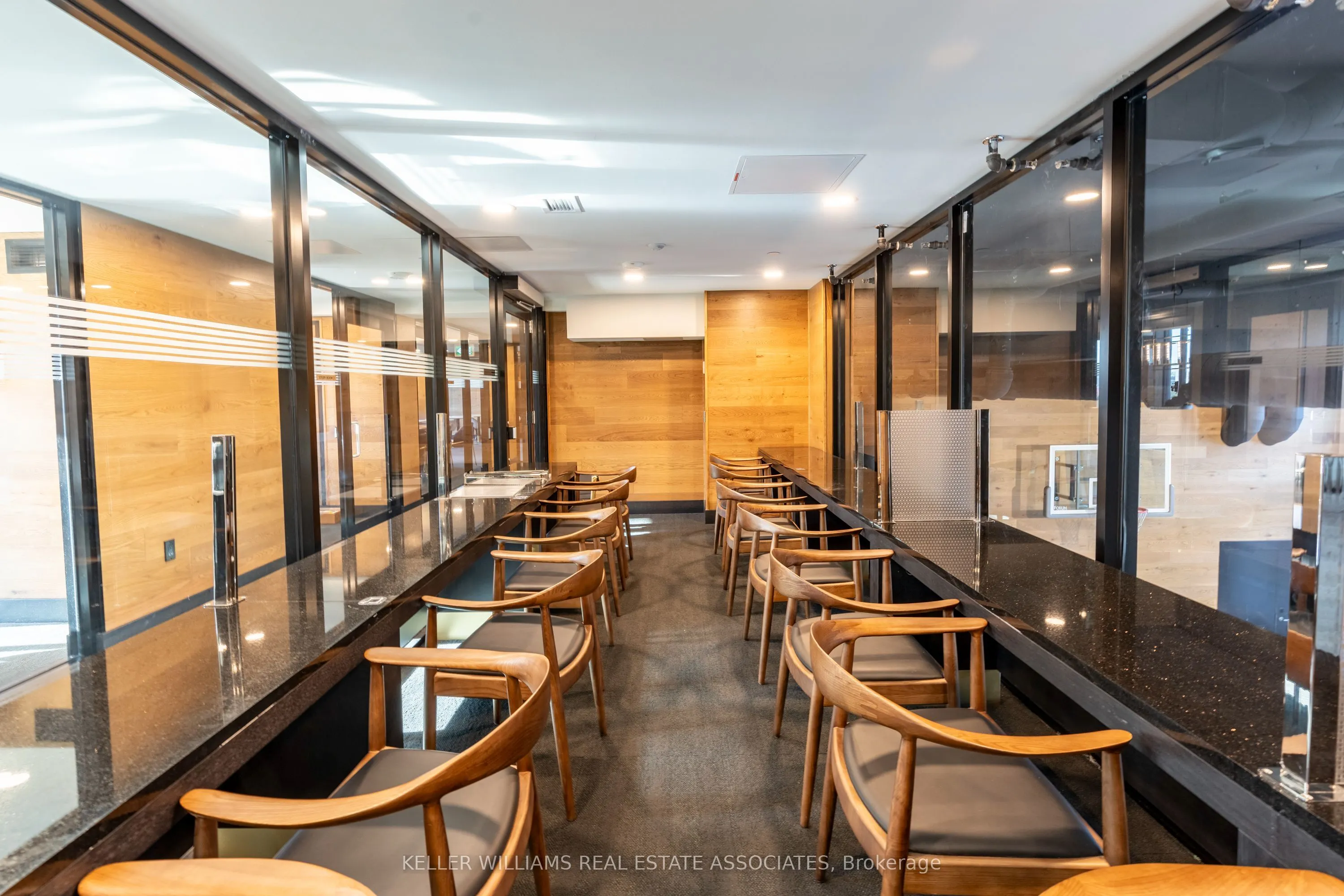 145 Columbia Street W, #514