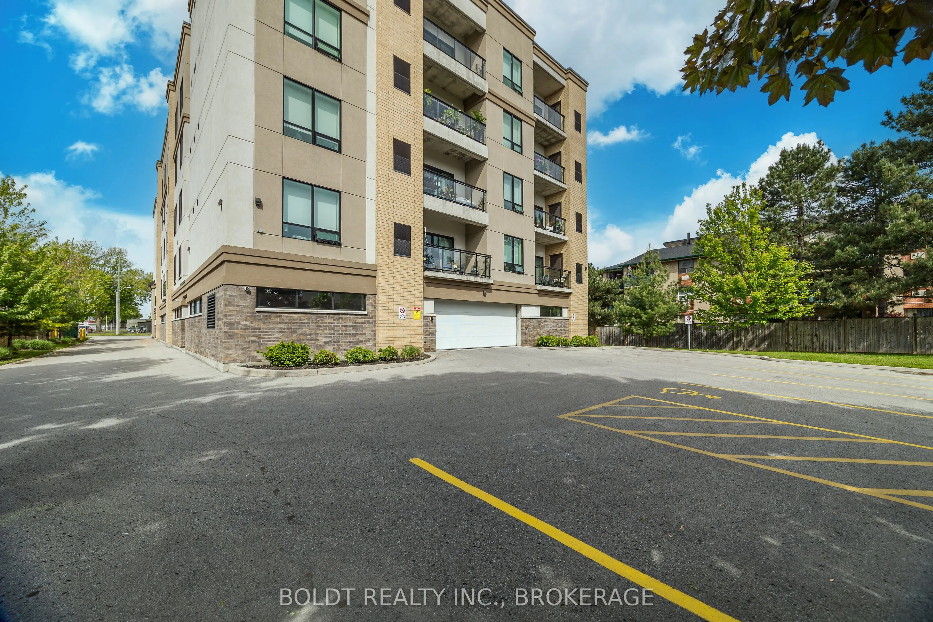 16 Wood Street, #507