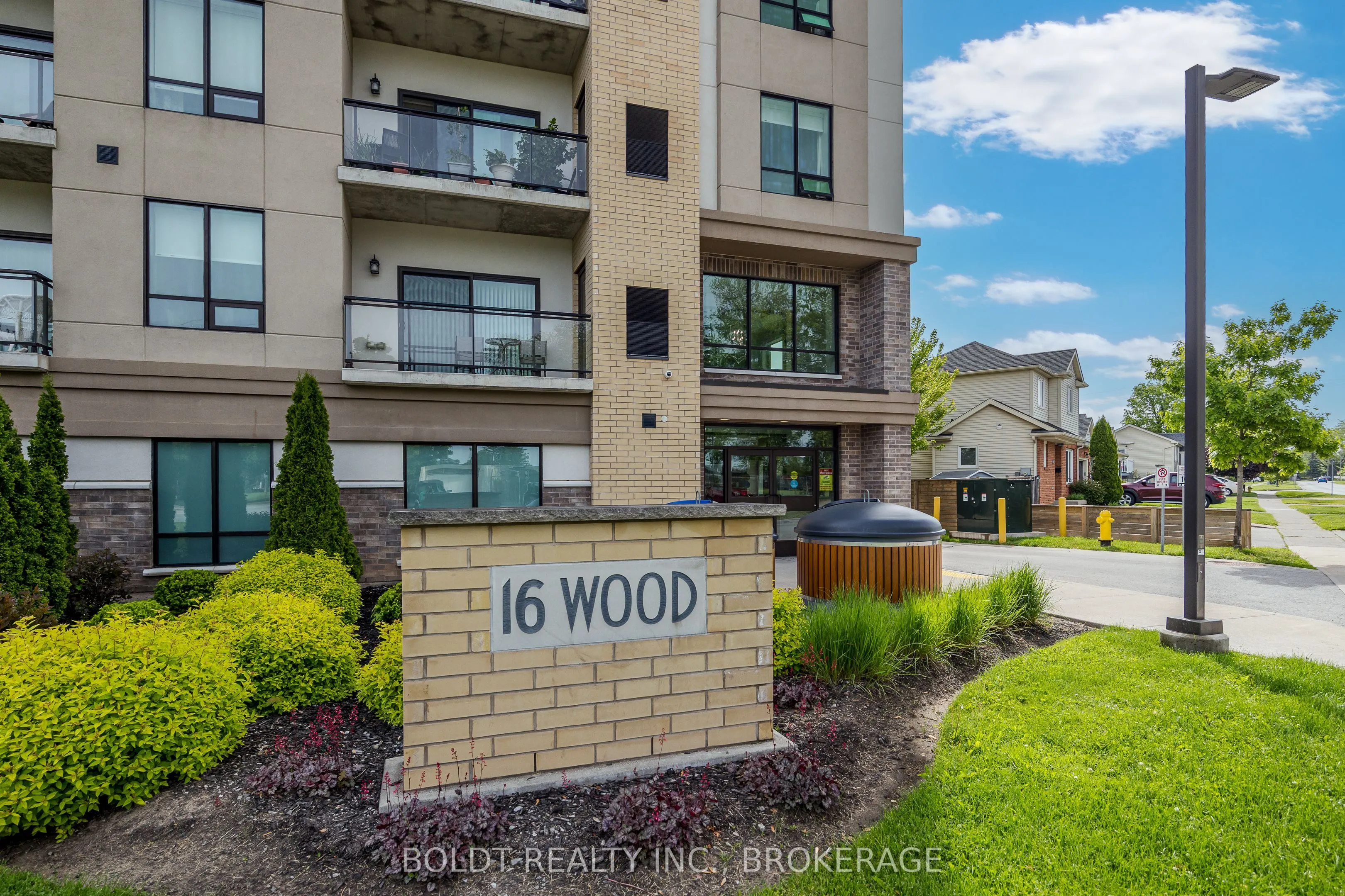16 Wood Street, #507