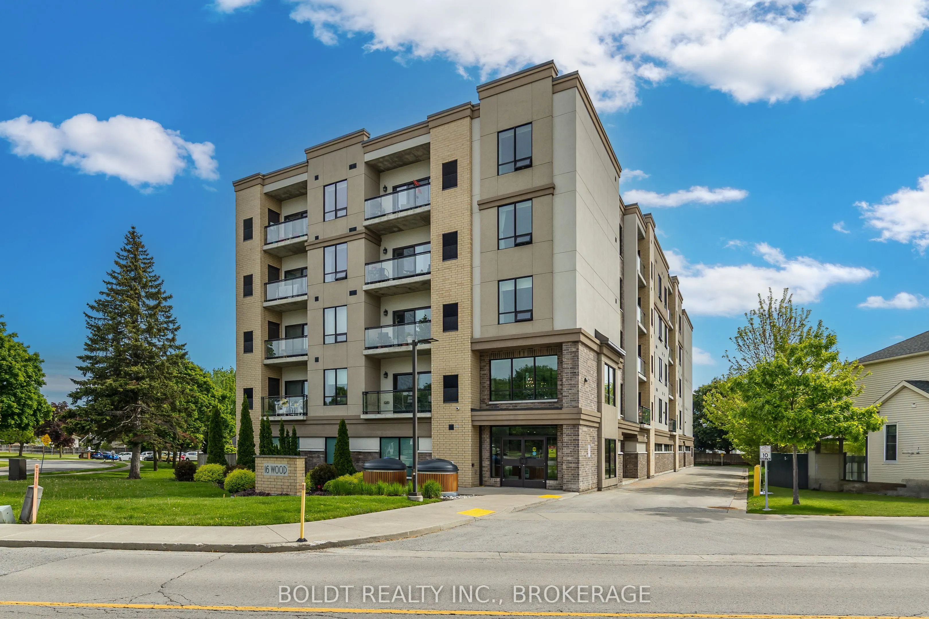 16 Wood Street, #507