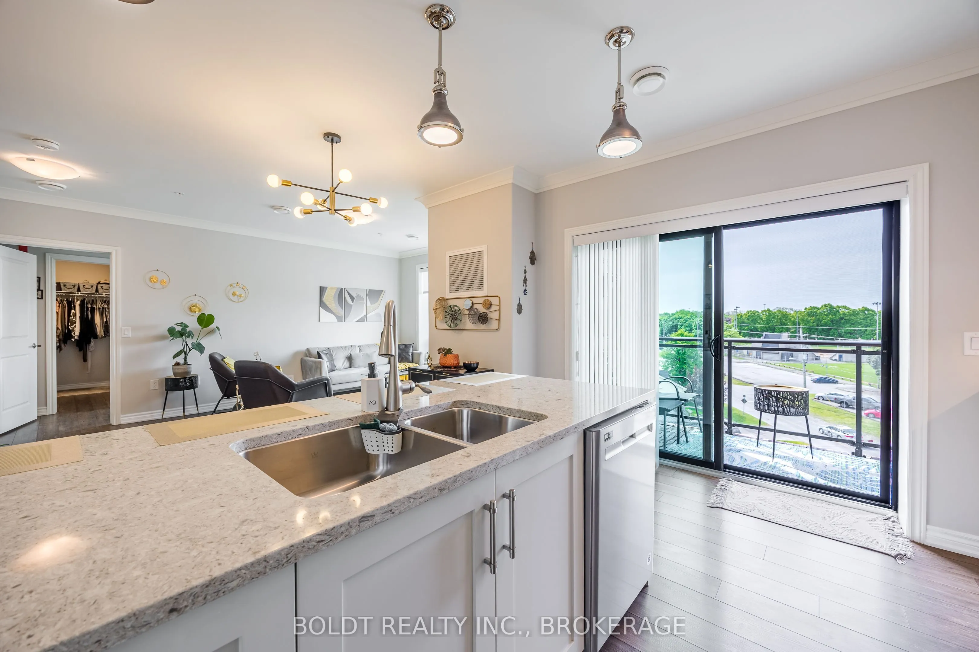 16 Wood Street, #507