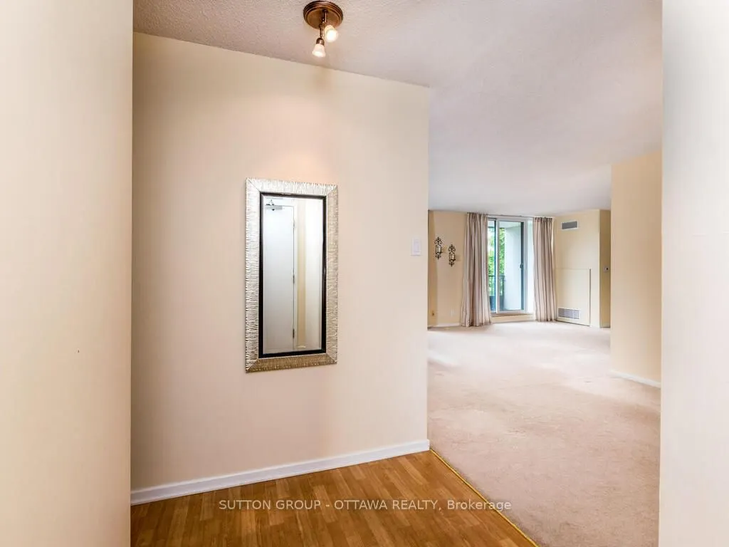 2951 Riverside Drive, #203