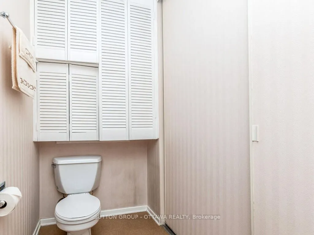 2951 Riverside Drive, #203