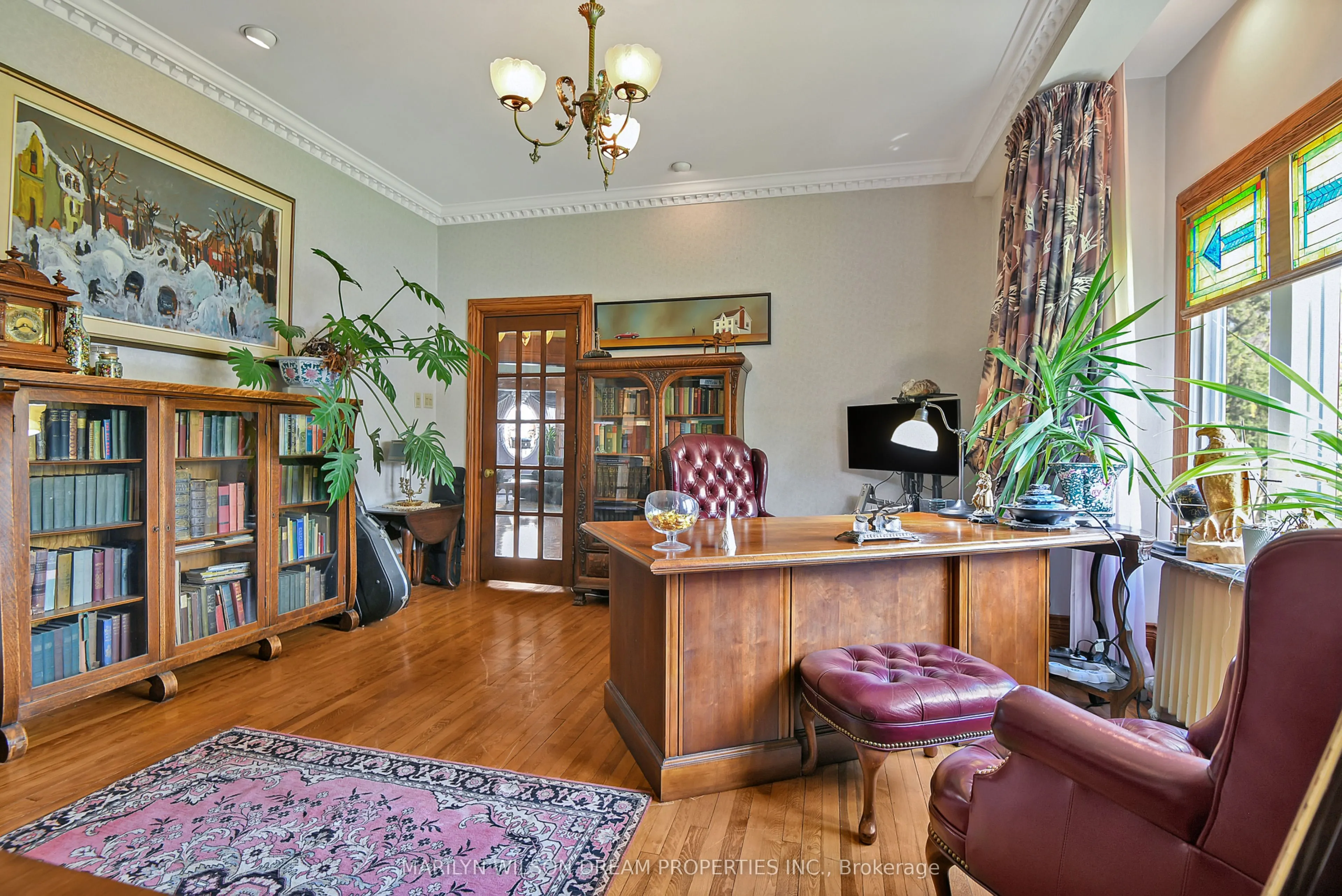 12 Allan Place