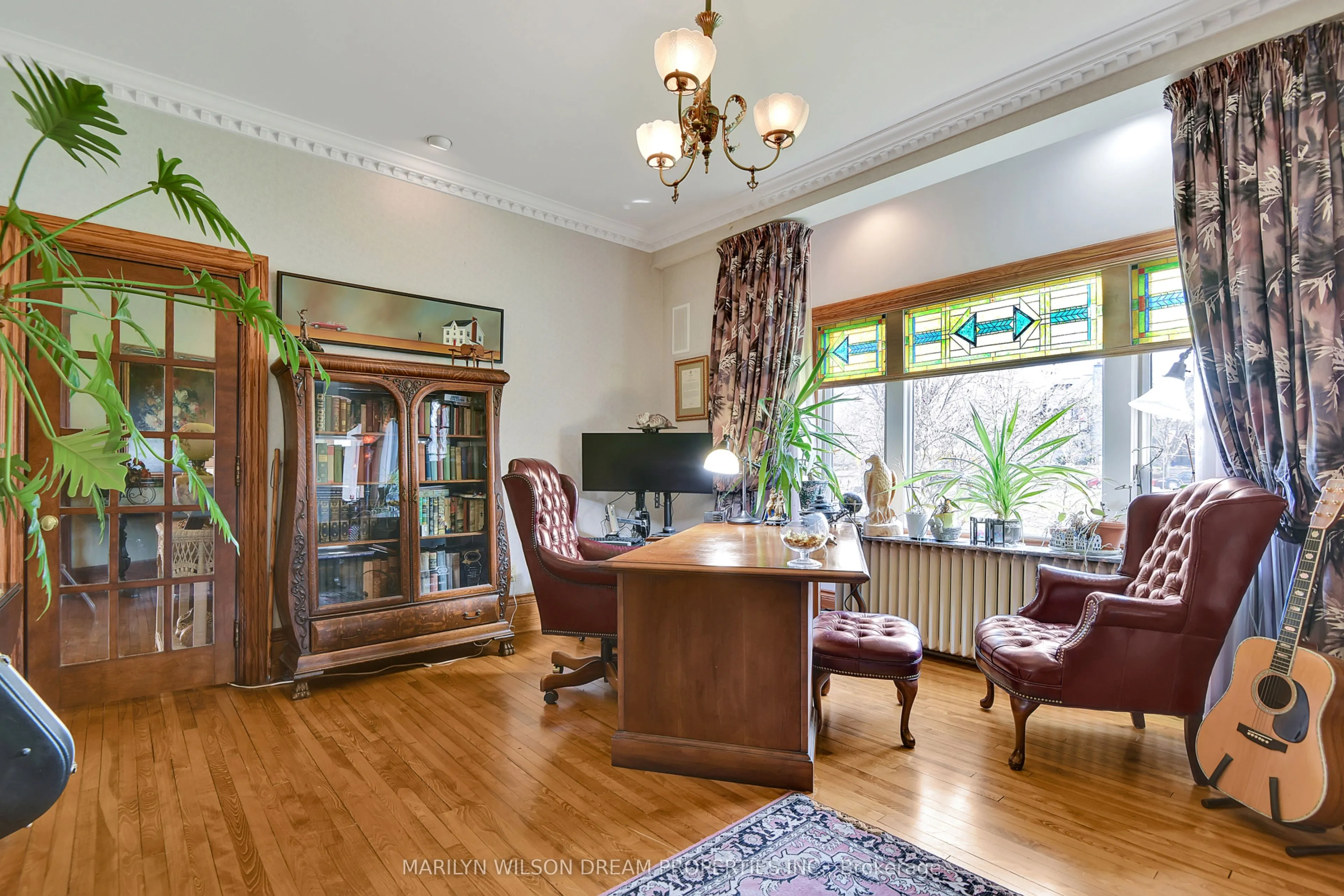 12 Allan Place