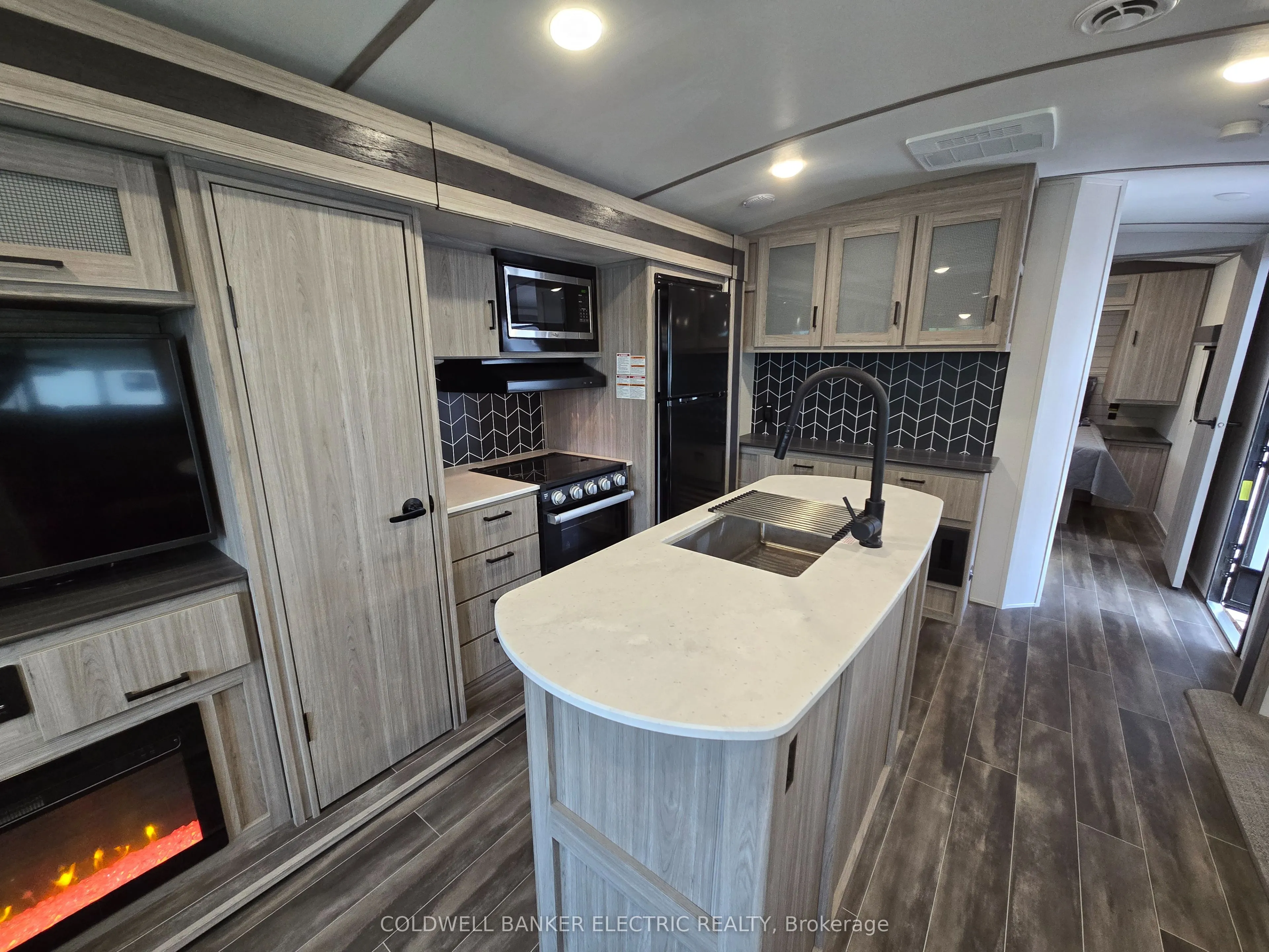 374 Carolyn (Site 12) Street