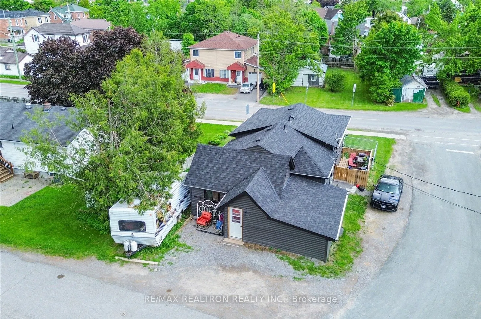 69 Maple Street