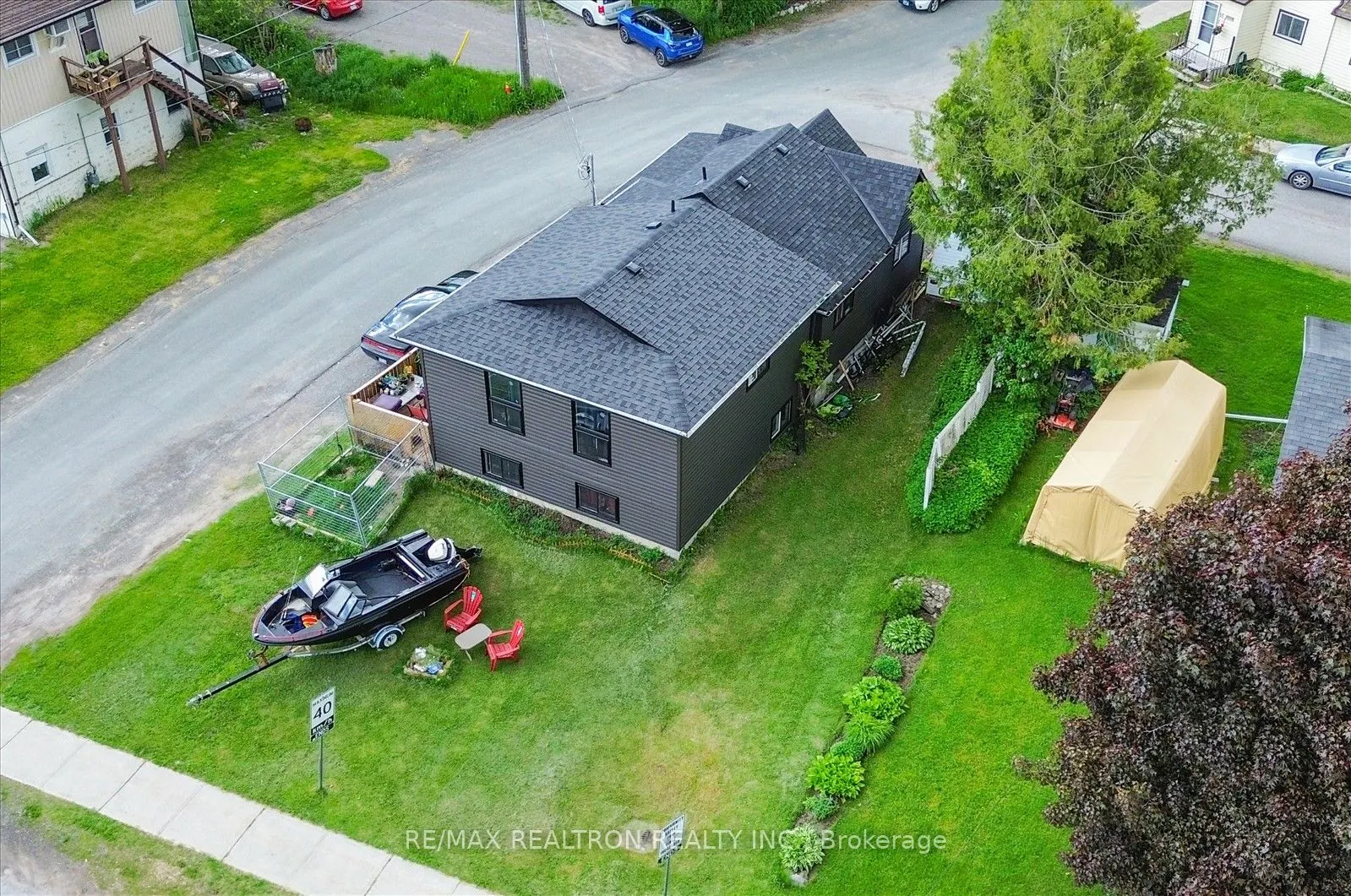 69 Maple Street