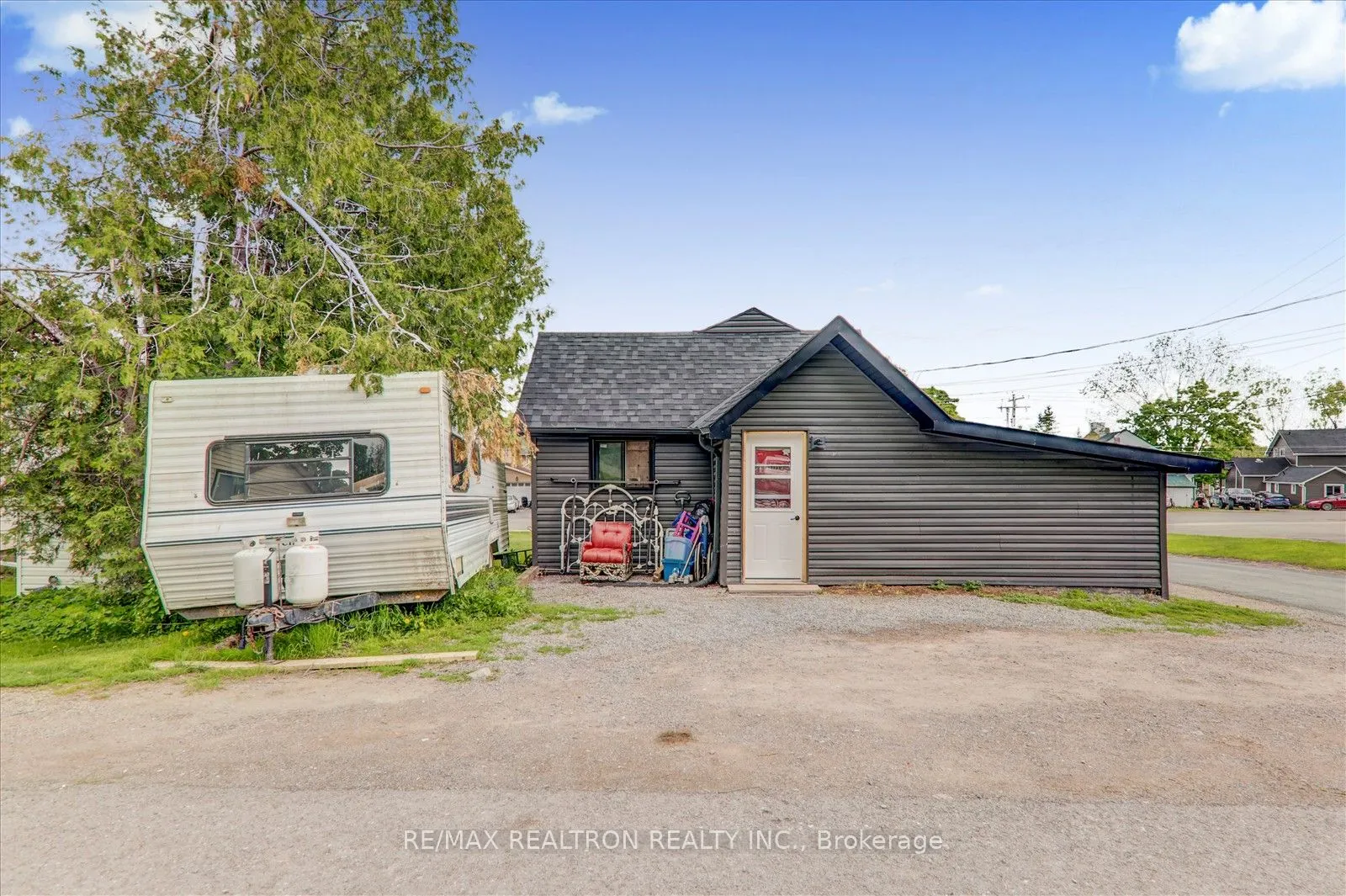 69 Maple Street