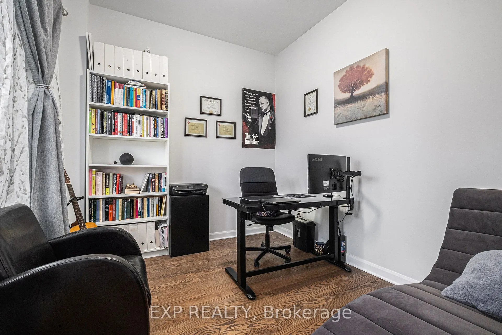 528 Anchor Circle