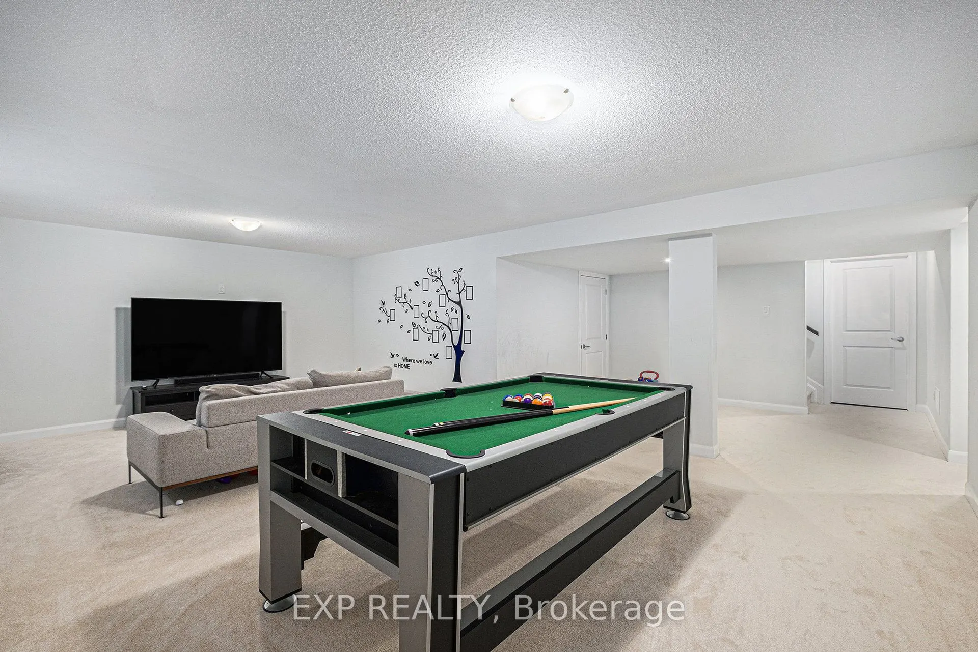 528 Anchor Circle