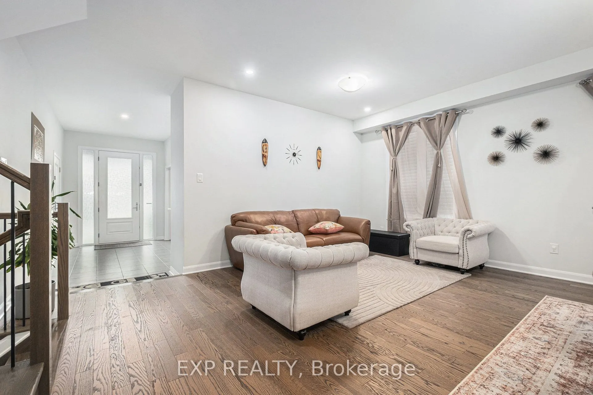 528 Anchor Circle