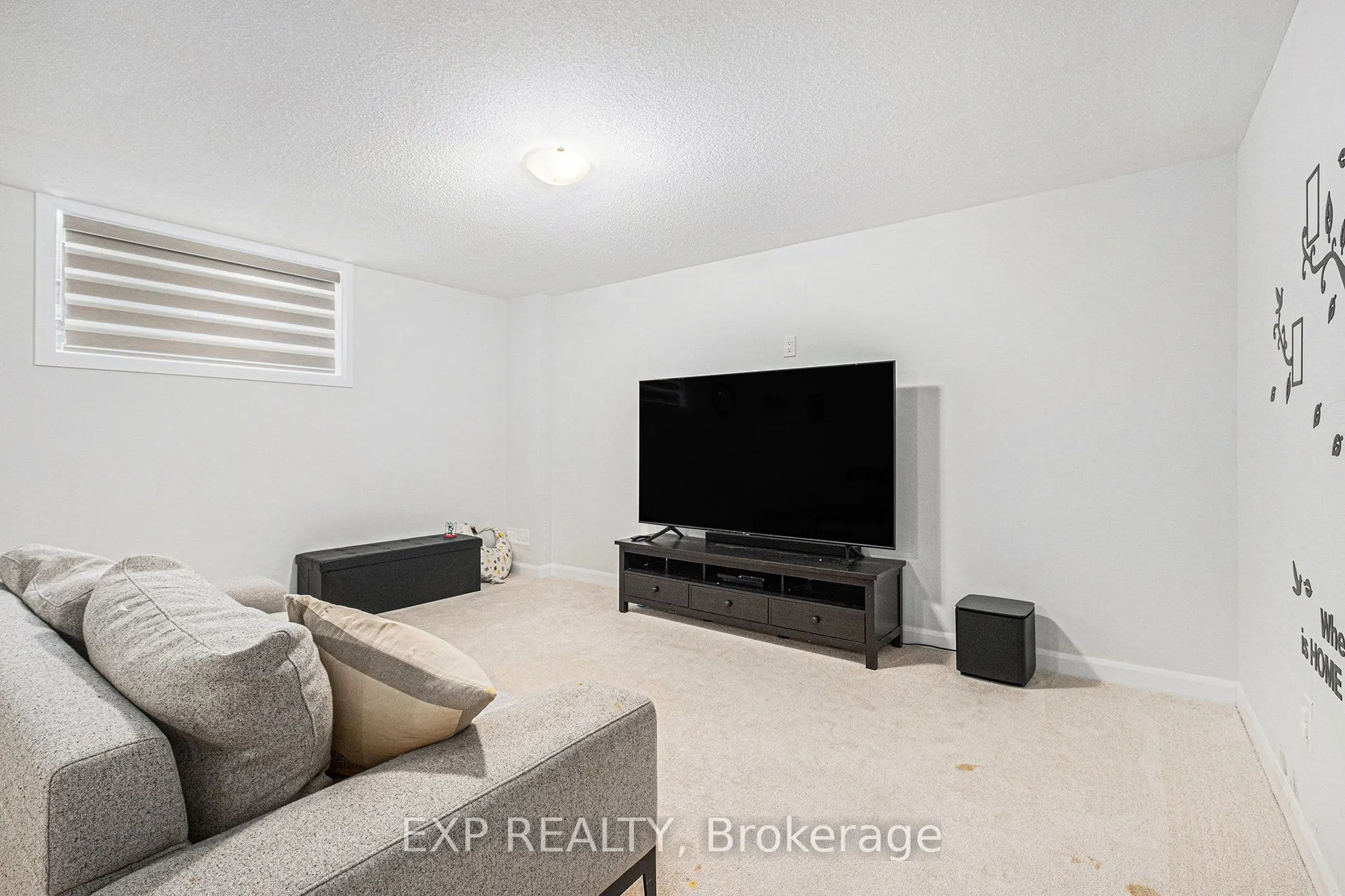 528 Anchor Circle