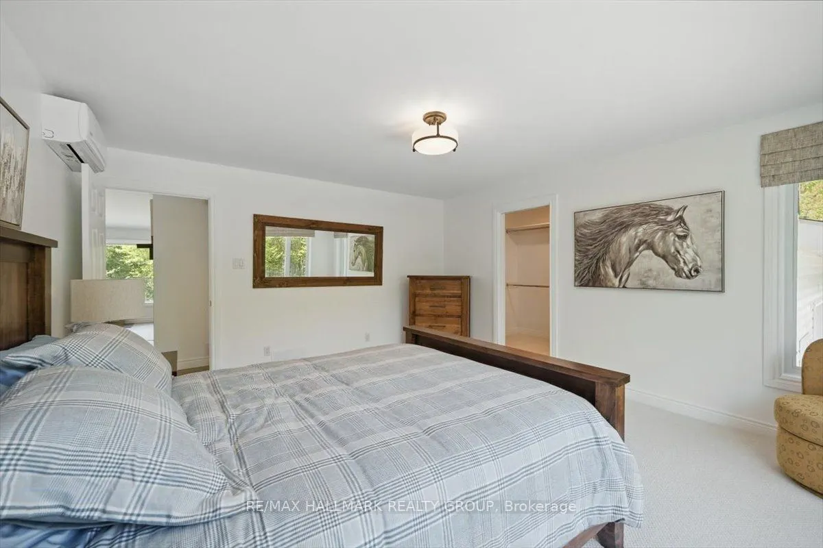 1720 Des Pins Road