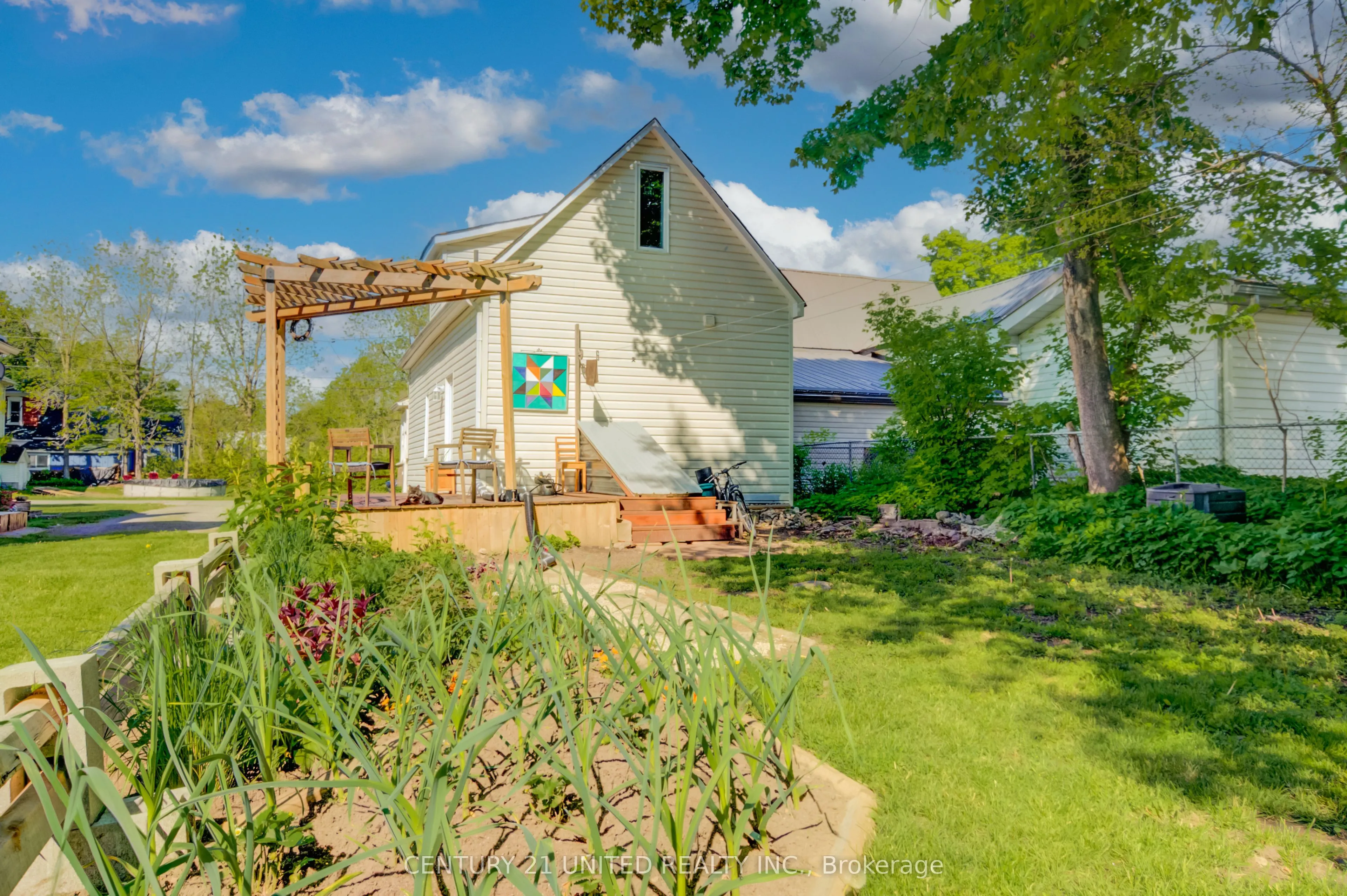 39 Raglan Street S