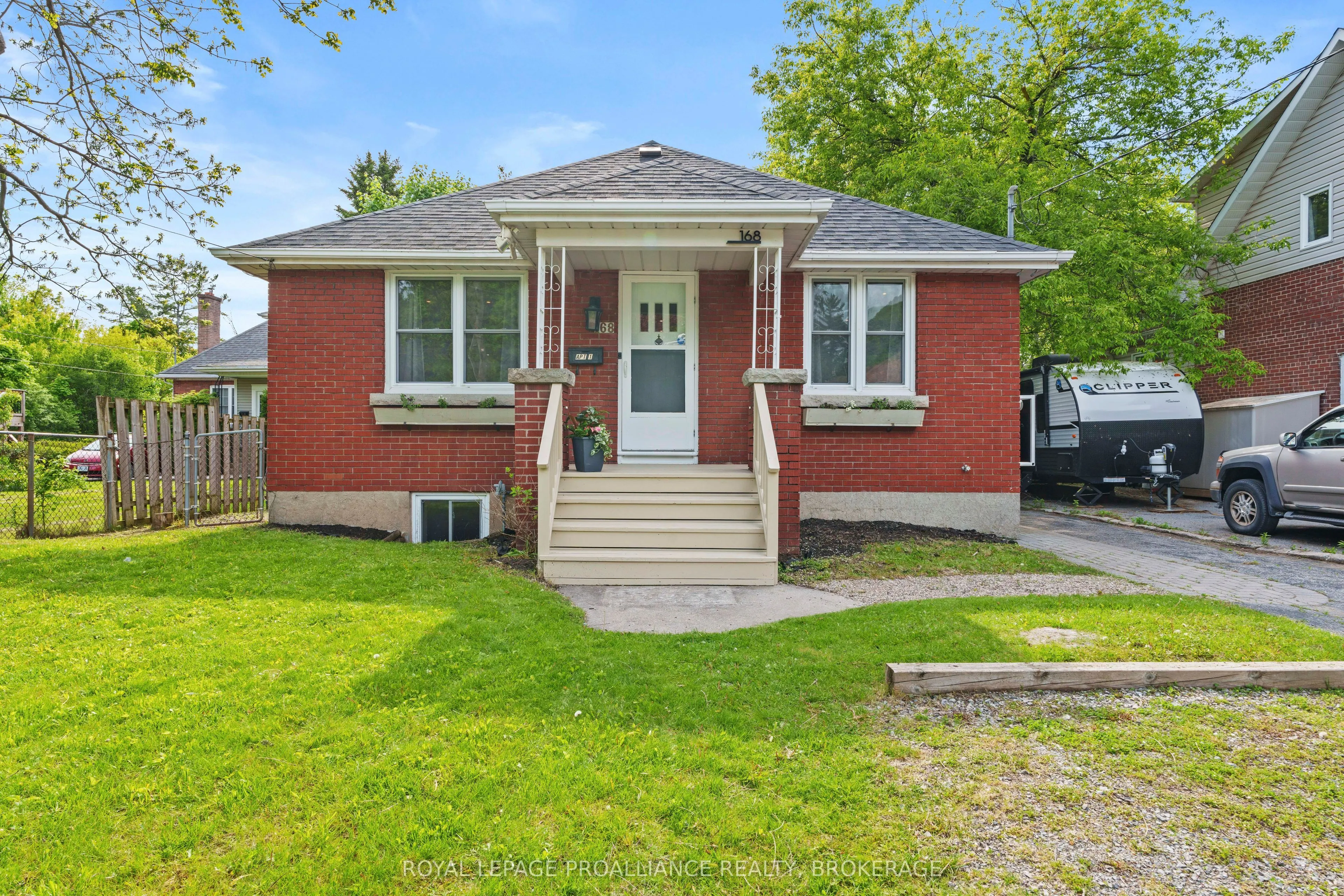 168 MacDonnell Street