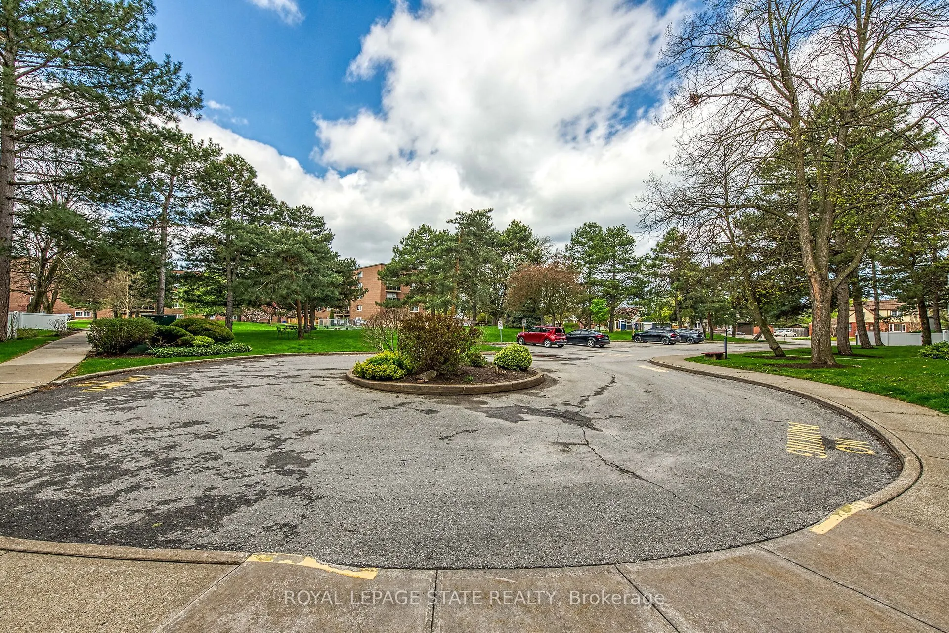 198 Scott Street, #220