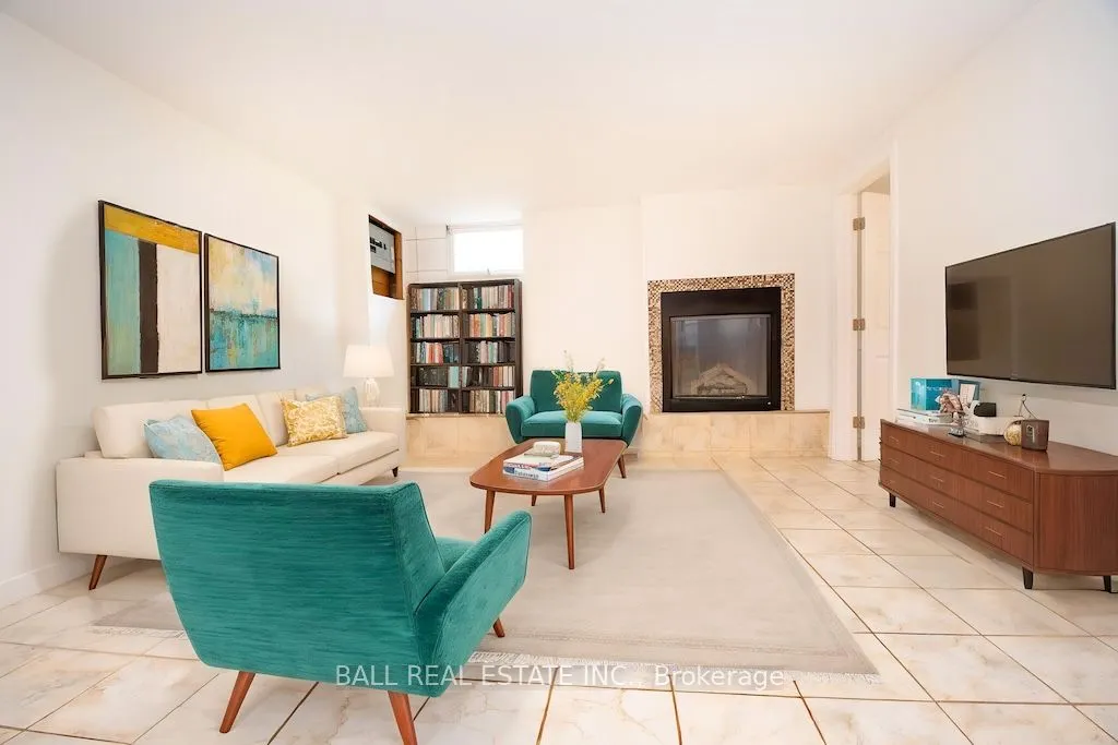 286 Sunset Boulevard