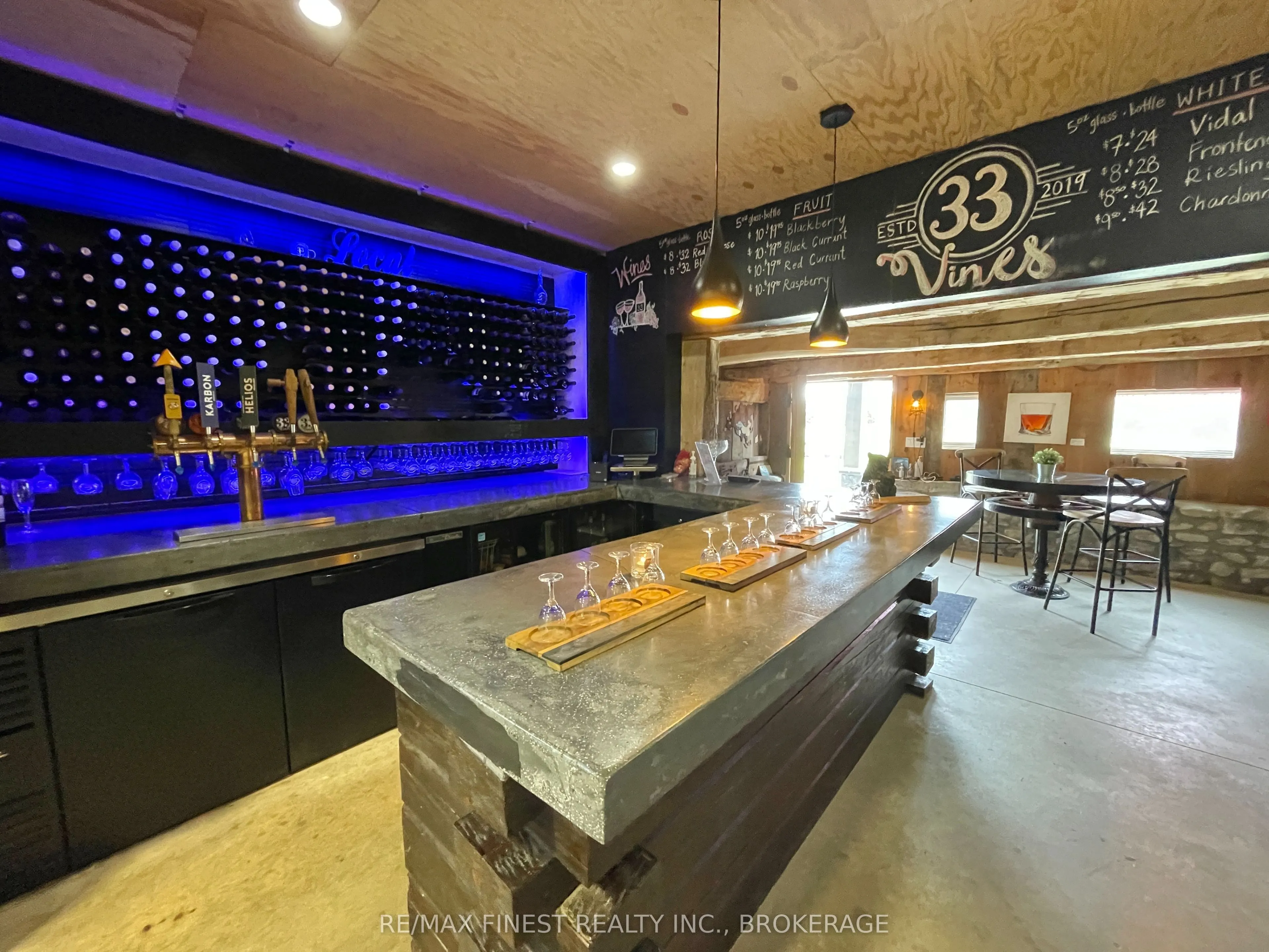 9261 Highway 33