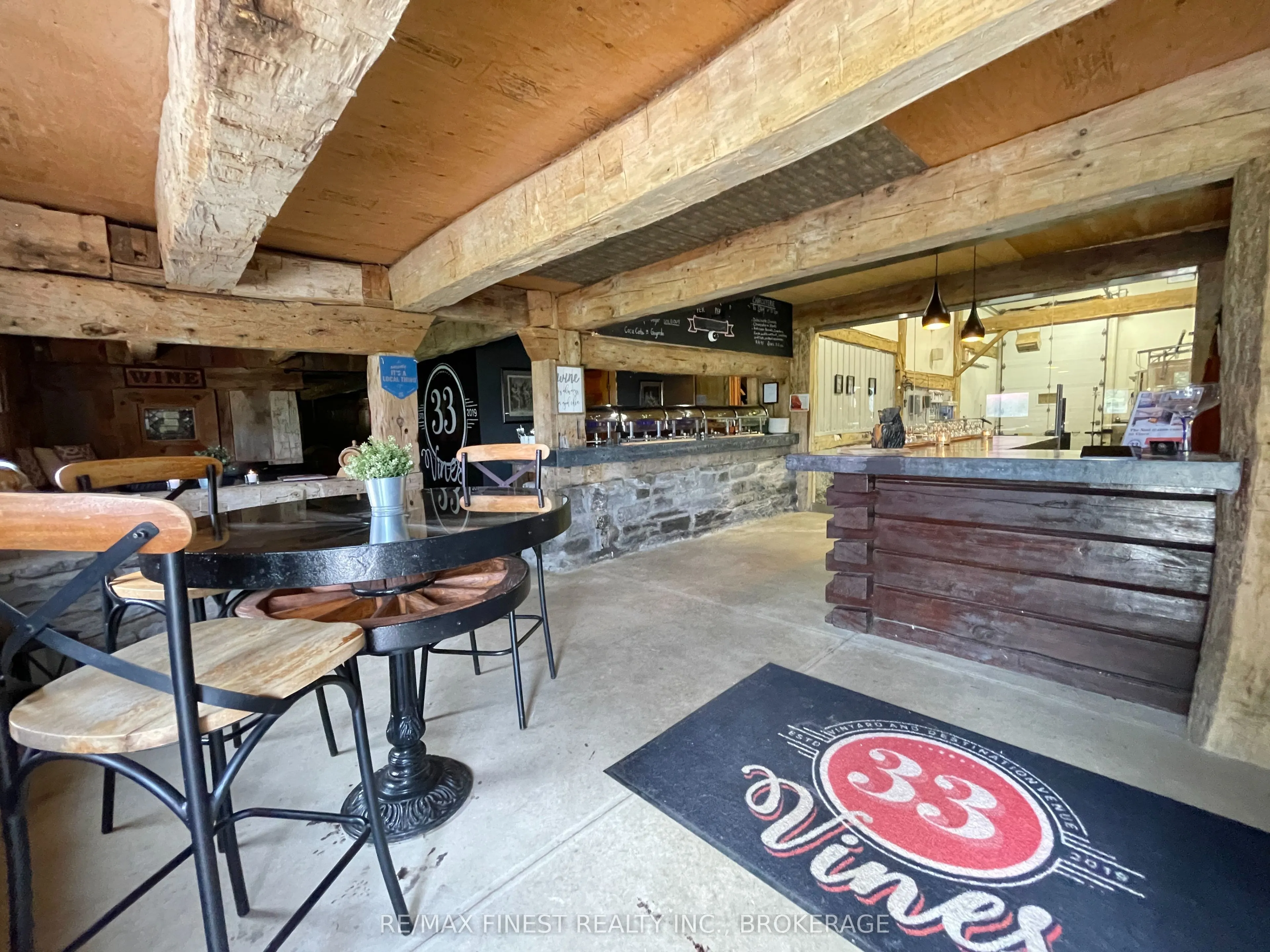 9261 Highway 33