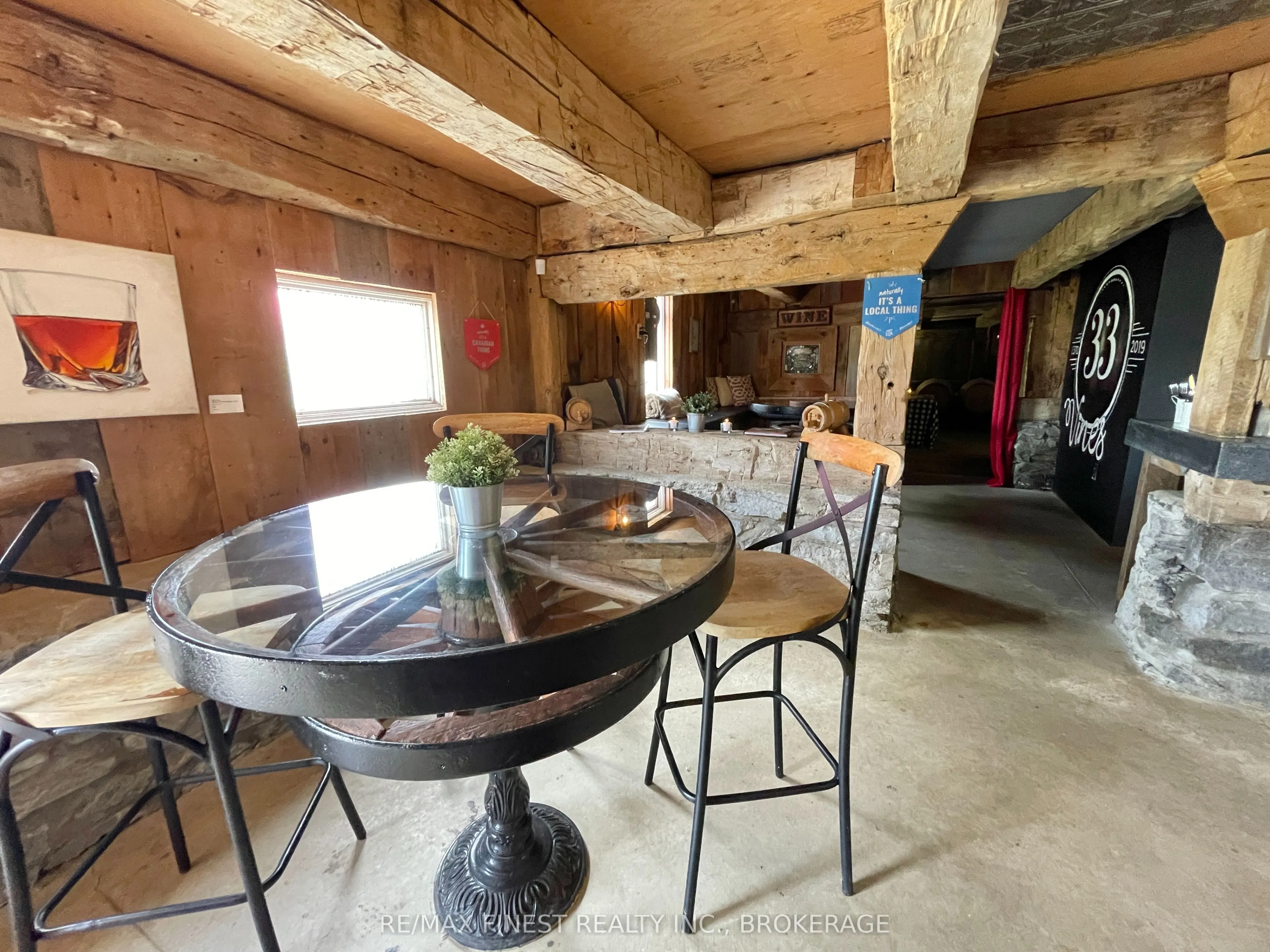 9261 Highway 33