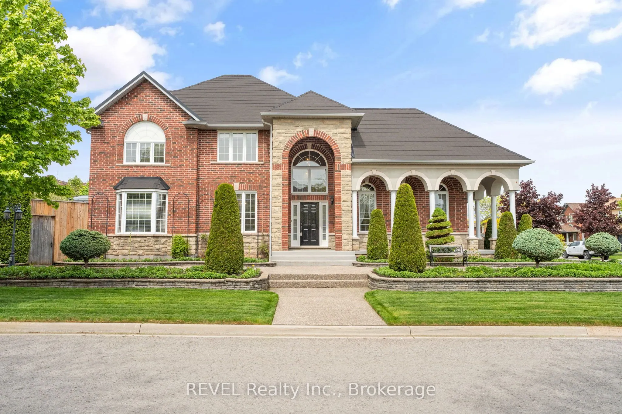 42 Vinifera Drive
