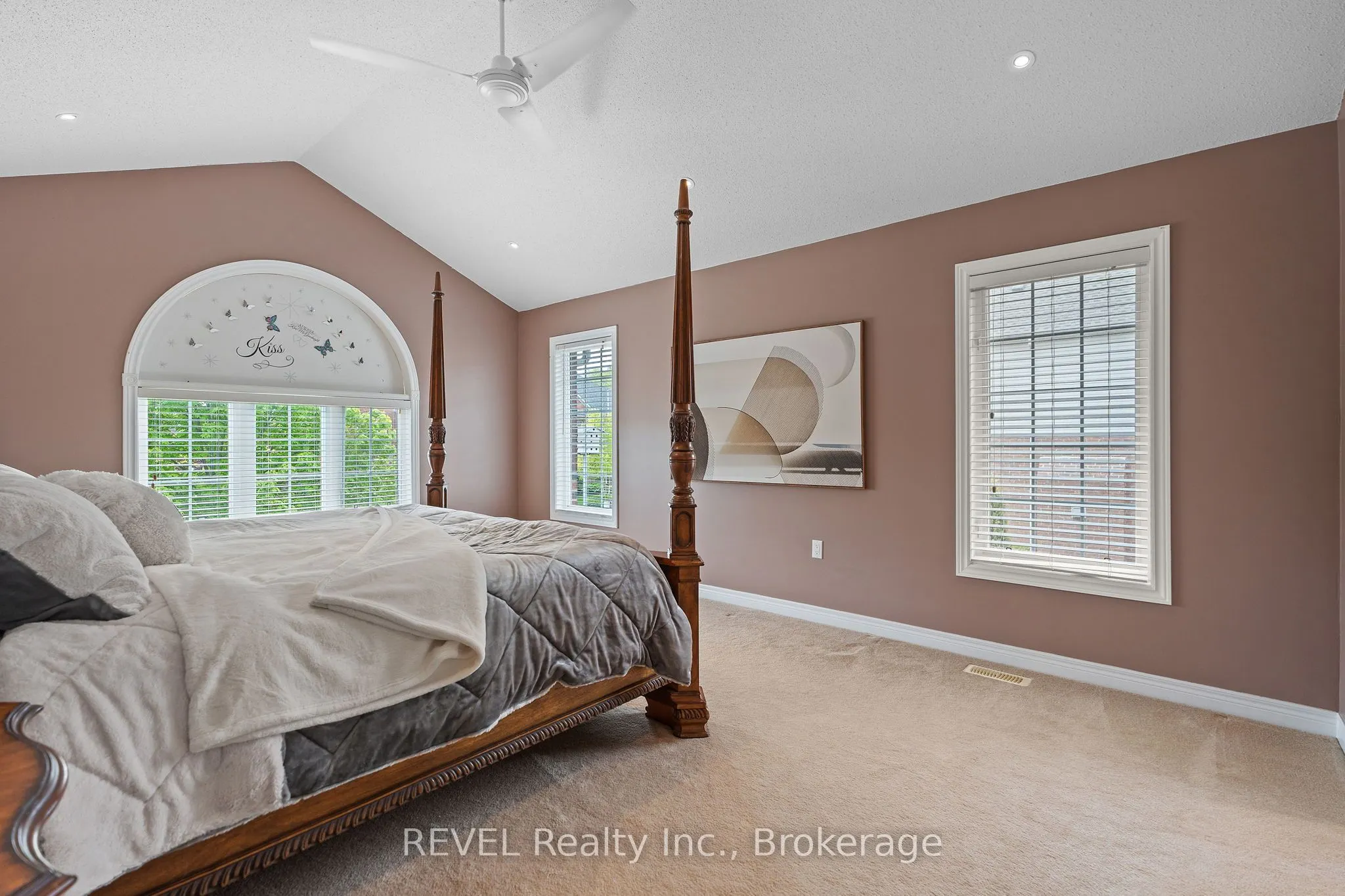 42 Vinifera Drive