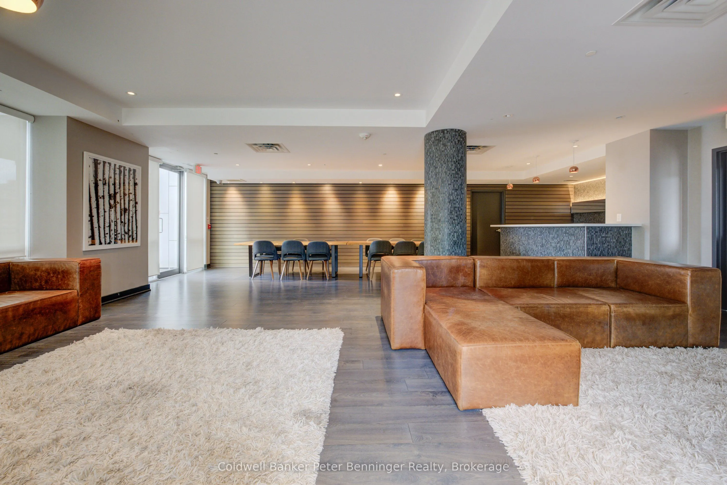 85 Duke Street W, #703