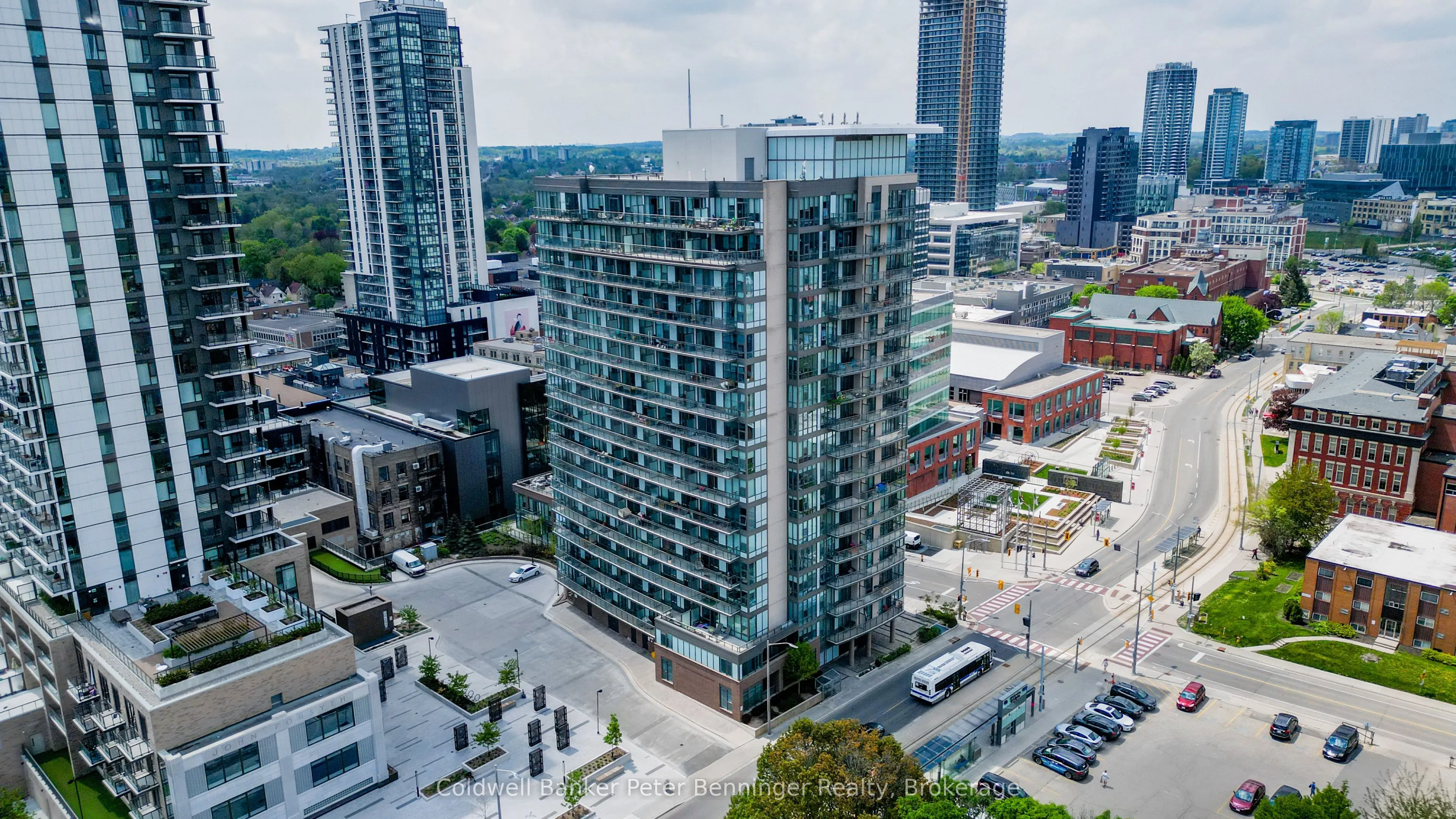 85 Duke Street W, #703