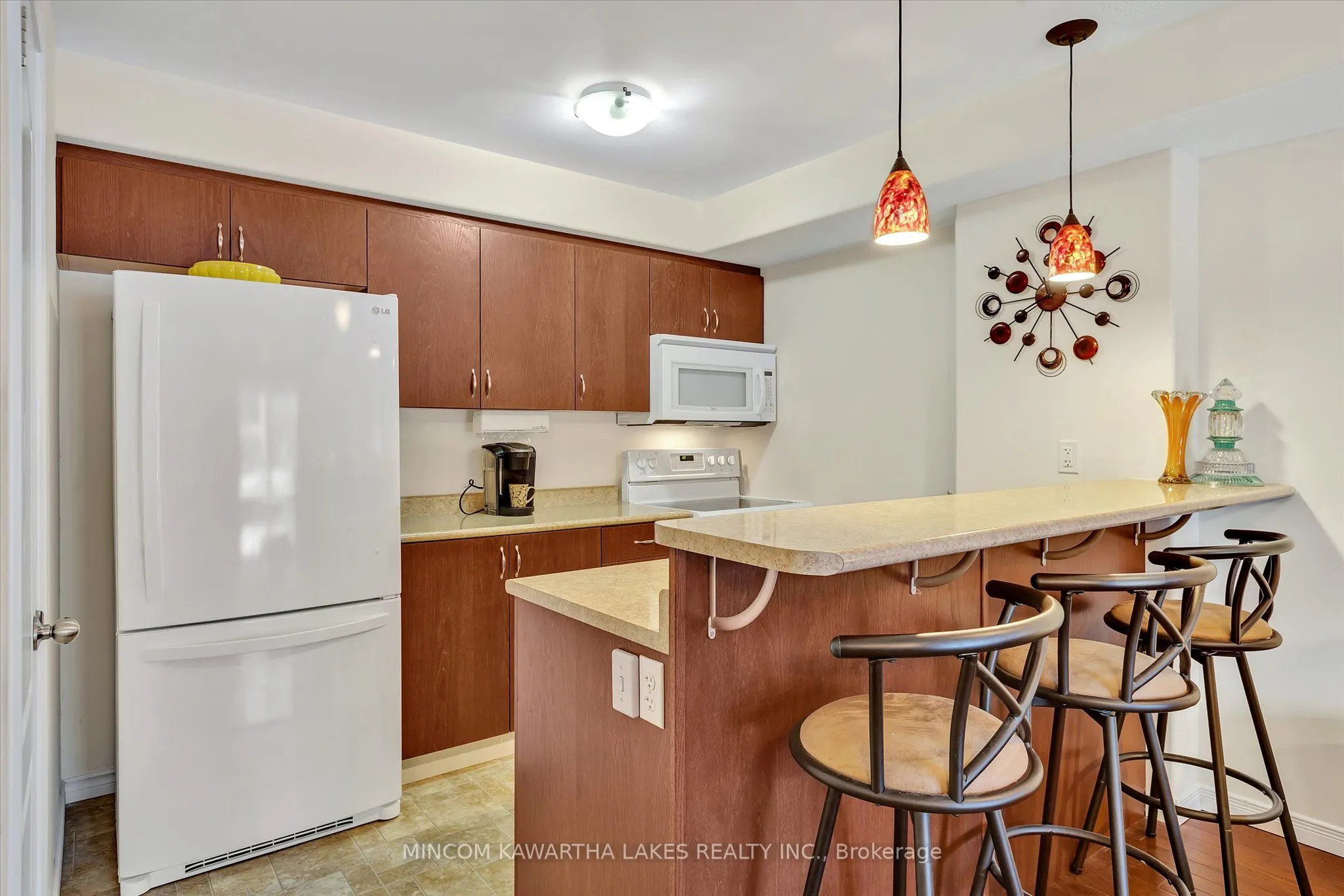 306 Spillsbury Drive, #102