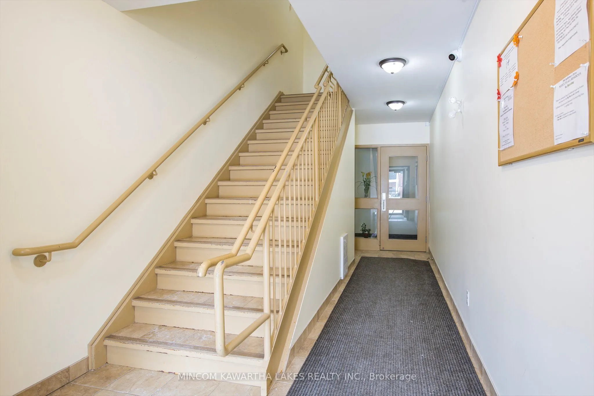306 Spillsbury Drive, #102