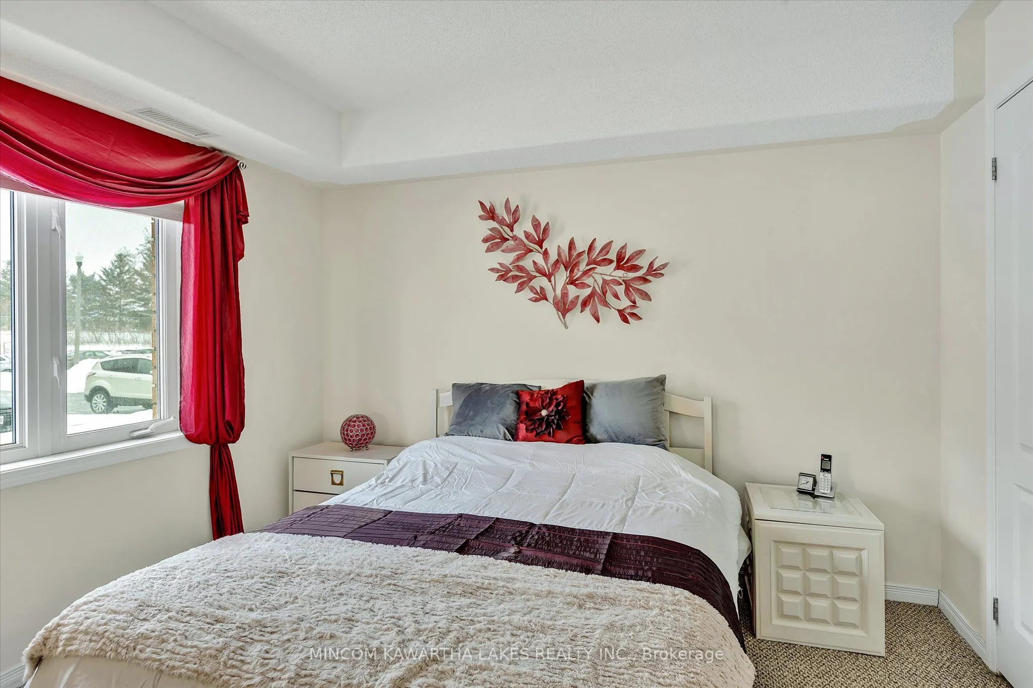 306 Spillsbury Drive, #102