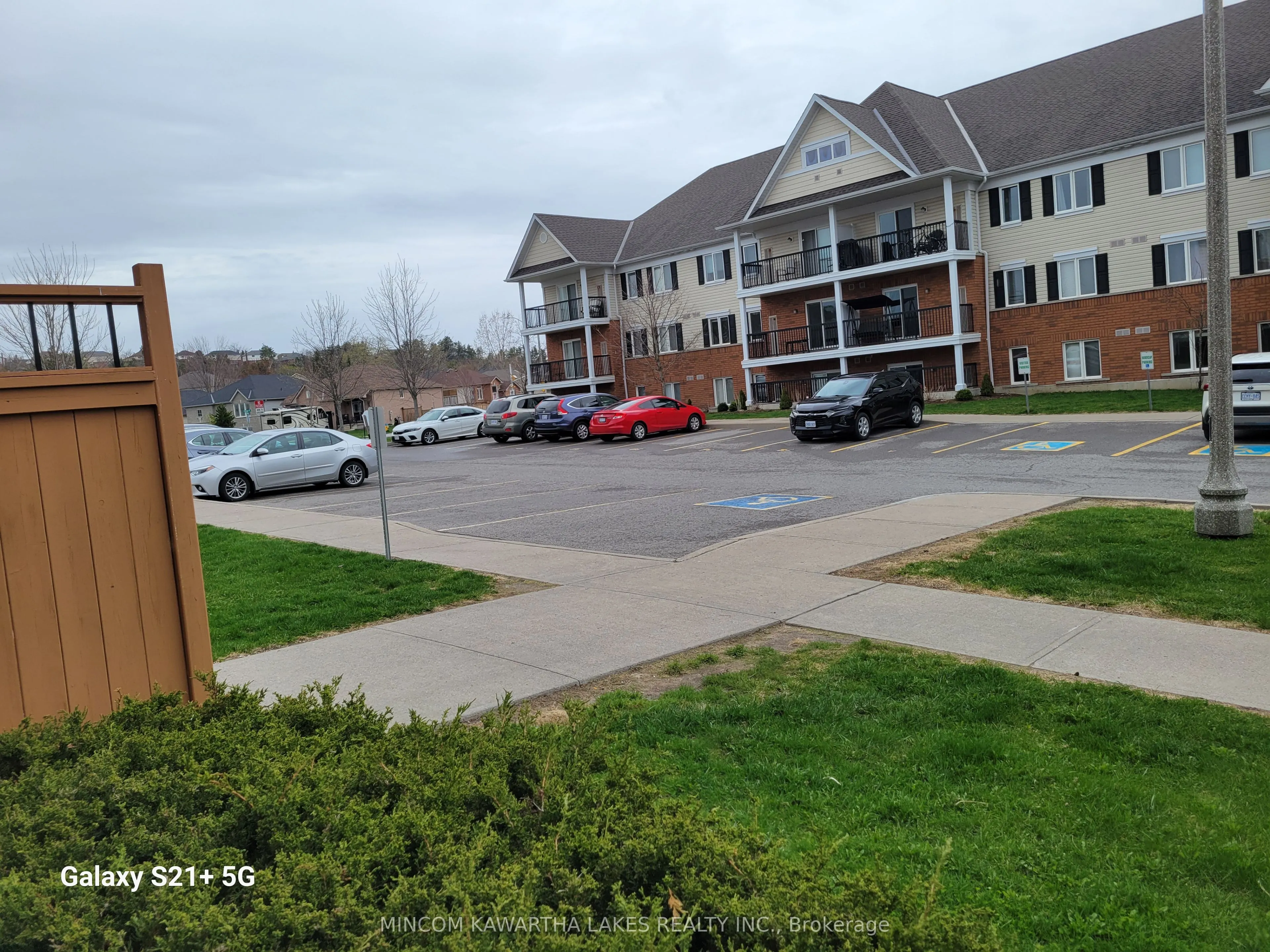 306 Spillsbury Drive, #102
