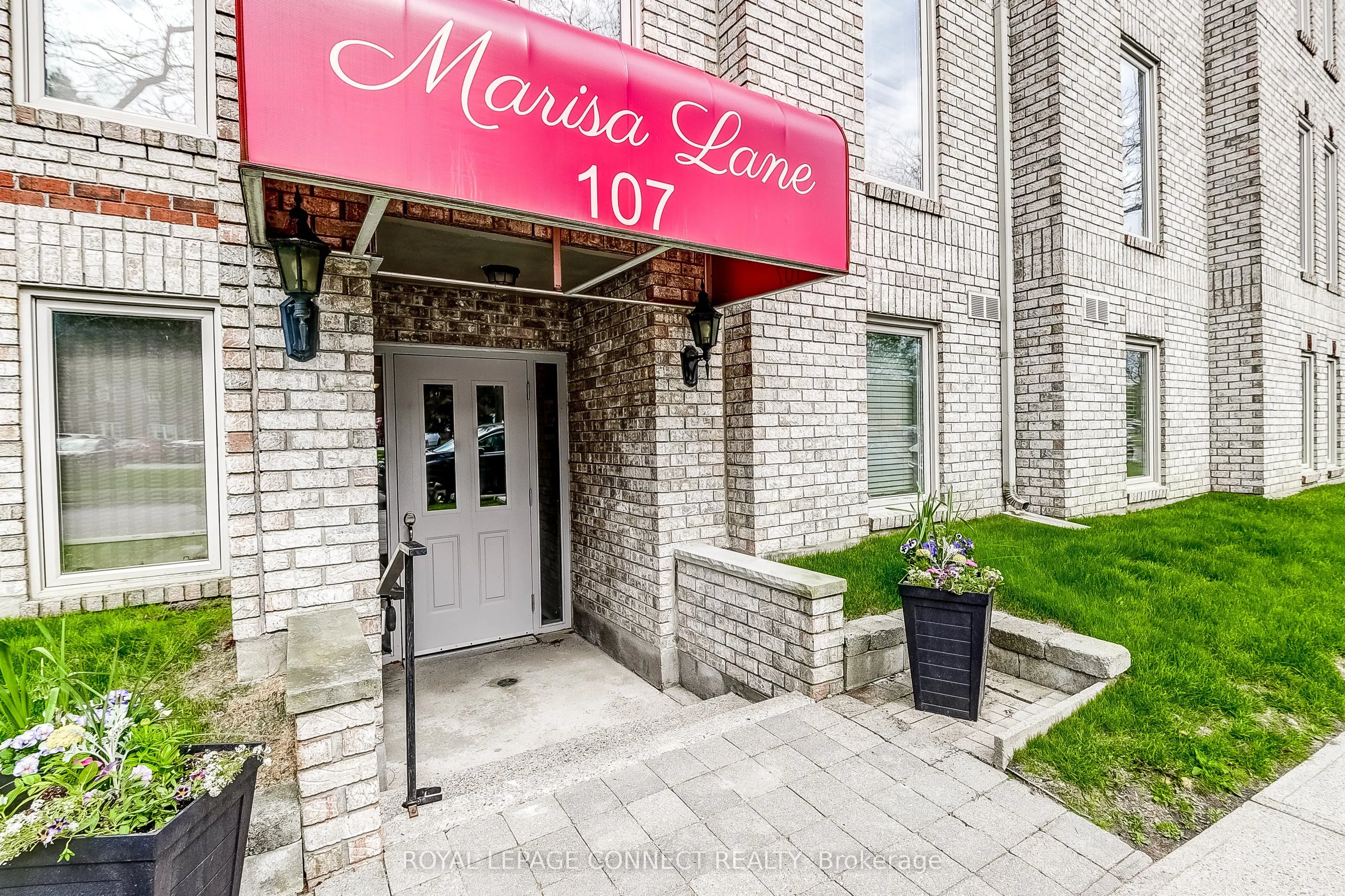 107 Marisa Lane, #204